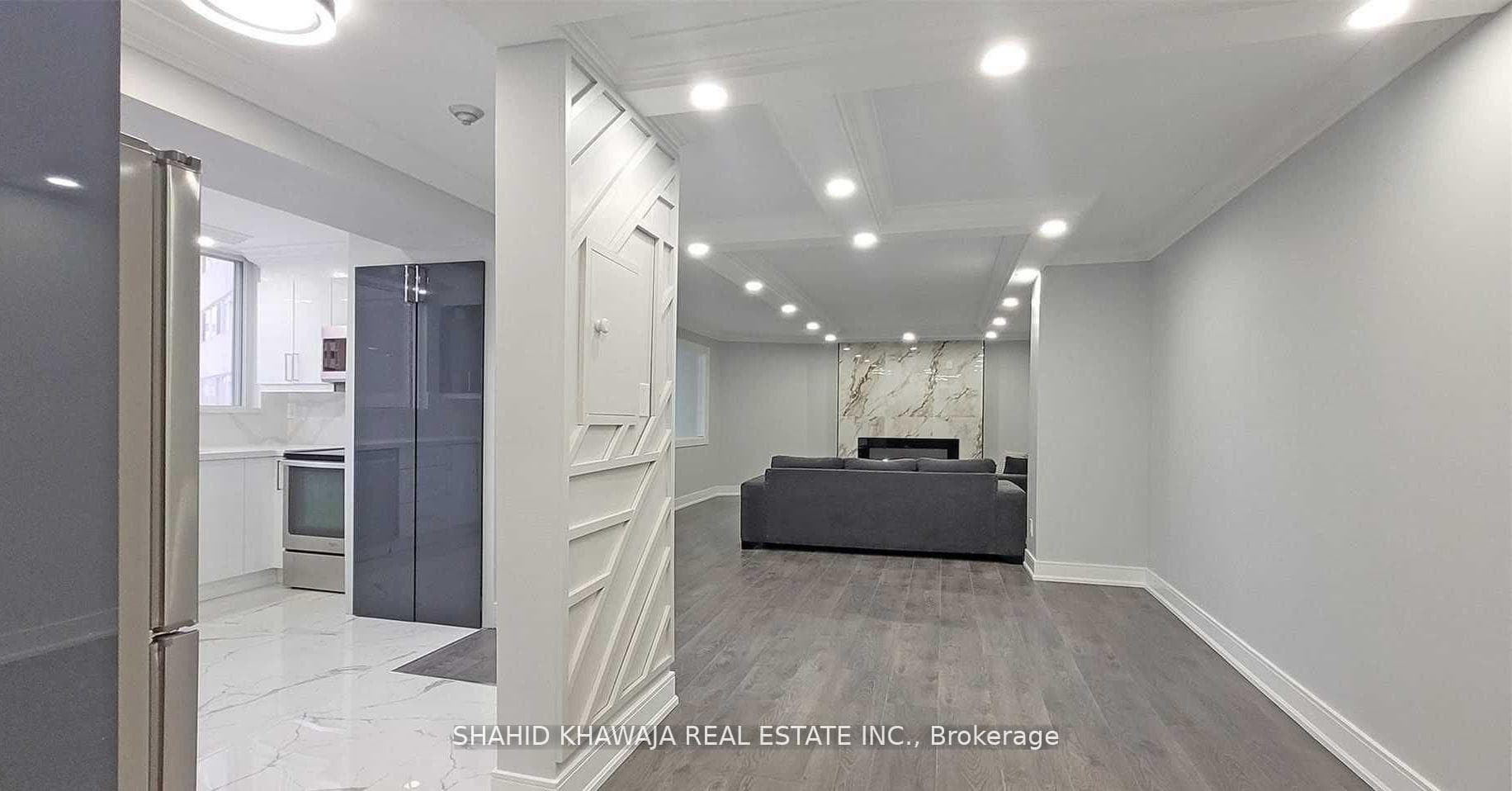 3700 Kaneff Crescent Unit 1010 photo 33