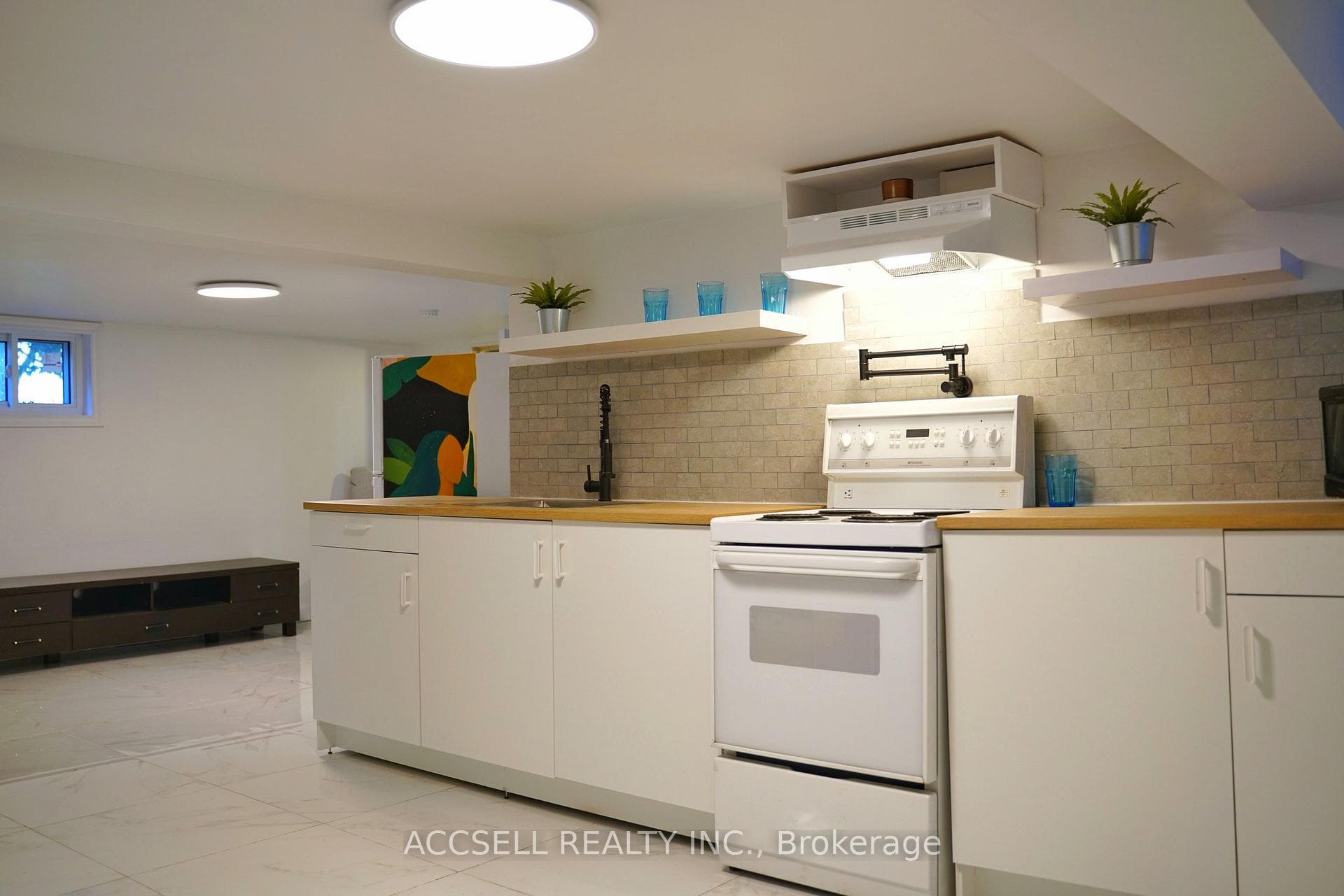 1069 Dixie Road photo 26