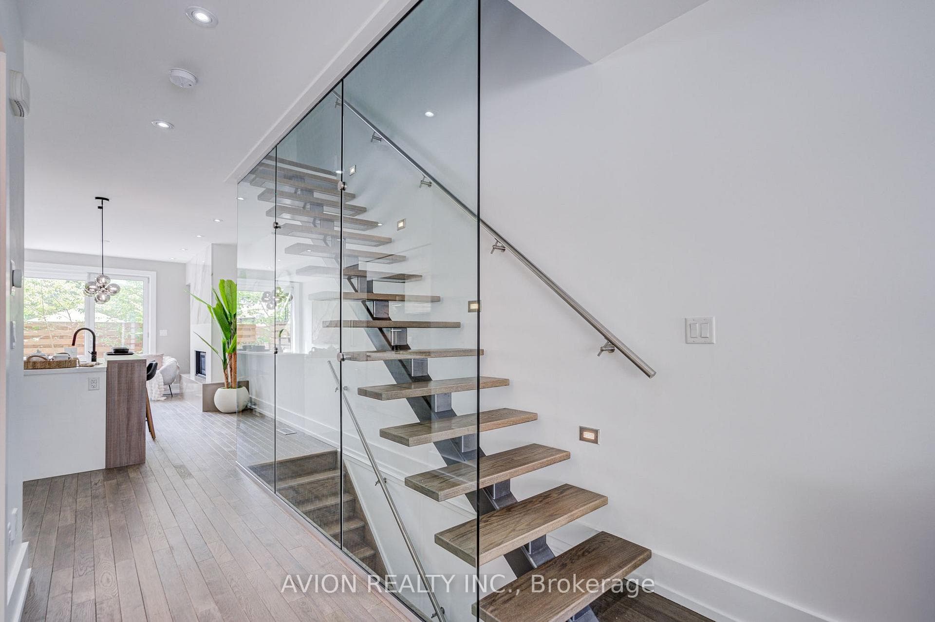 7A Sylvan Avenue photo 6