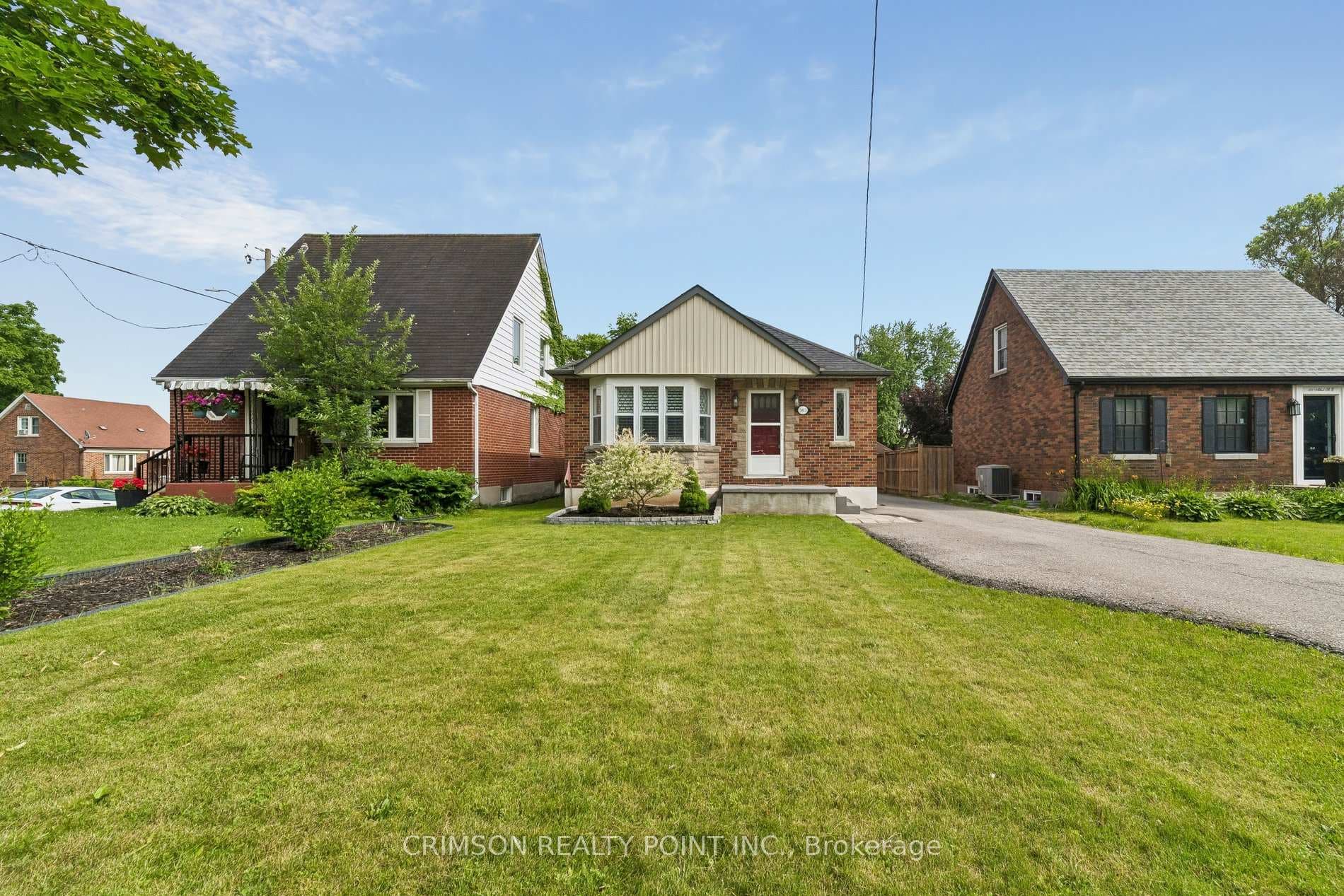 503 Athol Street photo 2