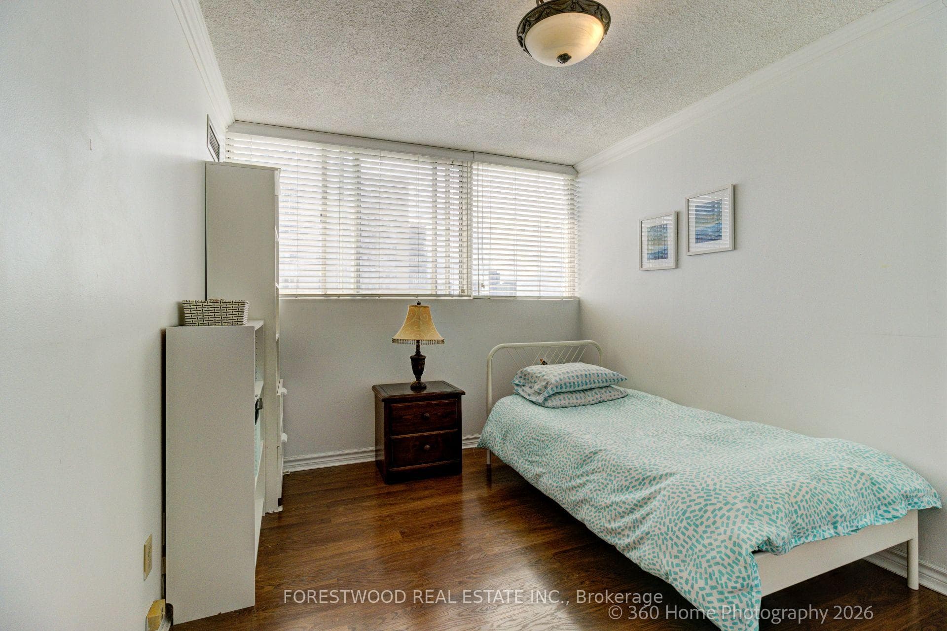 3700 Kaneff Crescent Unit 2202 photo 16