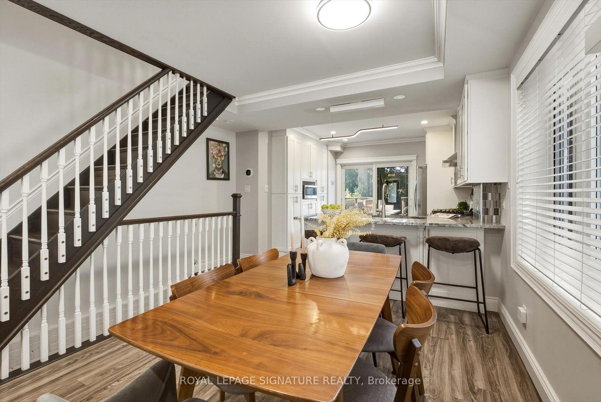 122 Holborne Avenue photo 15