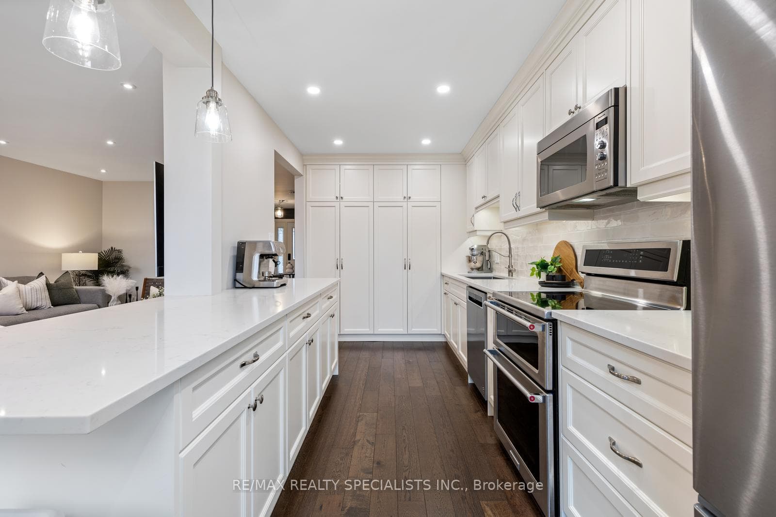 3569 Autumnleaf Crescent photo 11