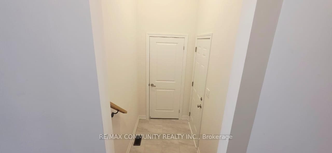 136 Sapphire Way photo 23