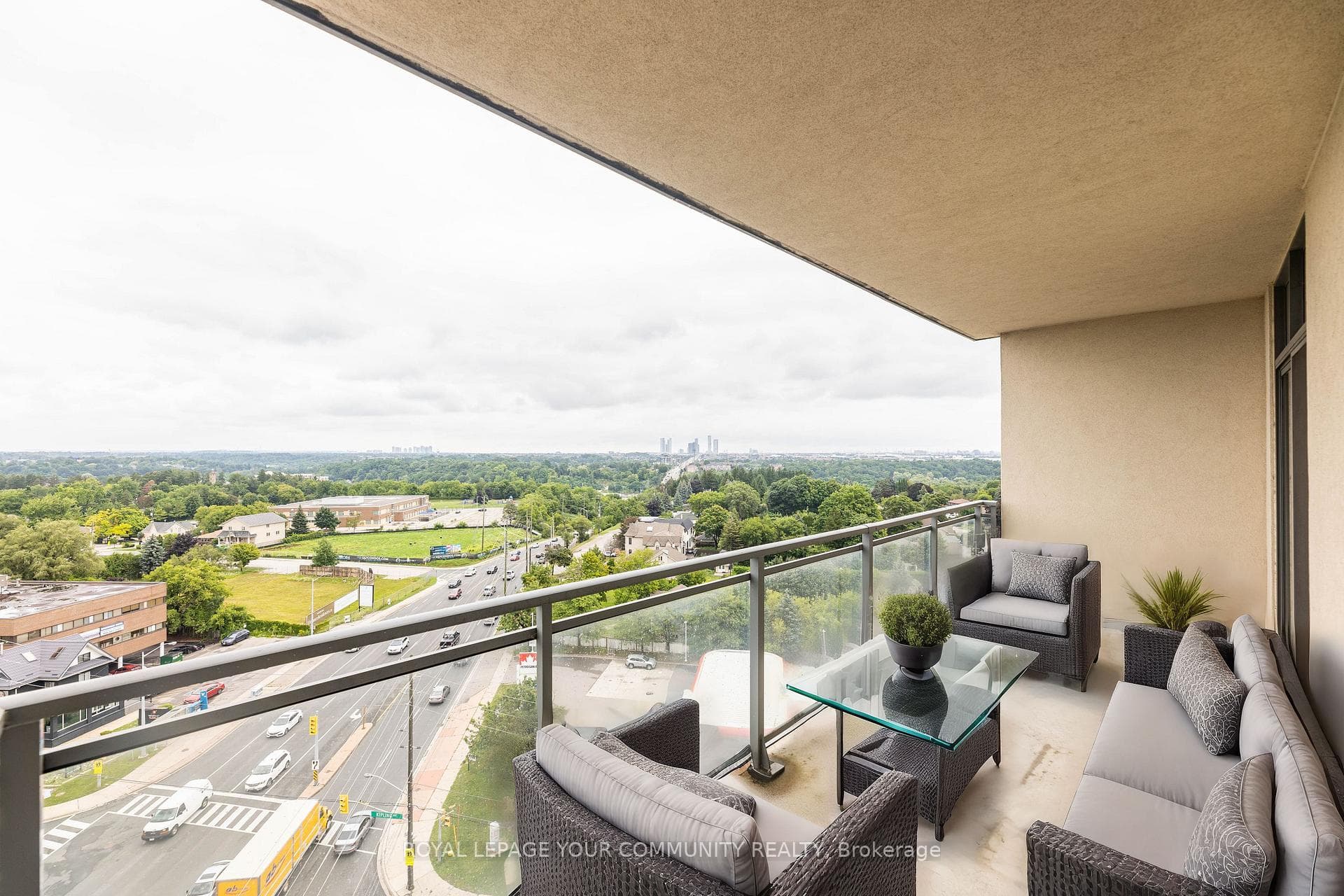 7730 Kipling Avenue Unit 1106 photo 4