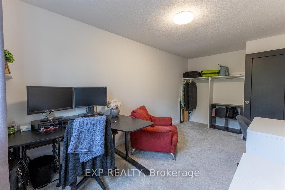 274 DES VISONS Place photo 21