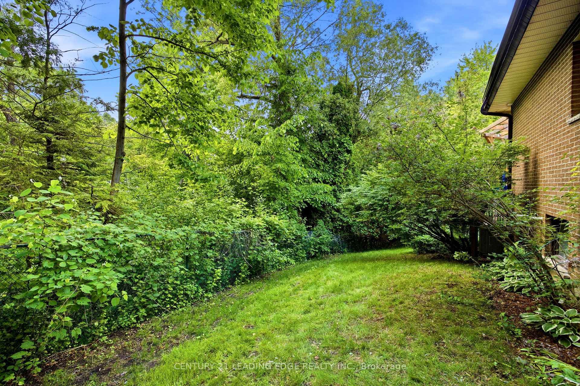 128 Marica Avenue photo 39