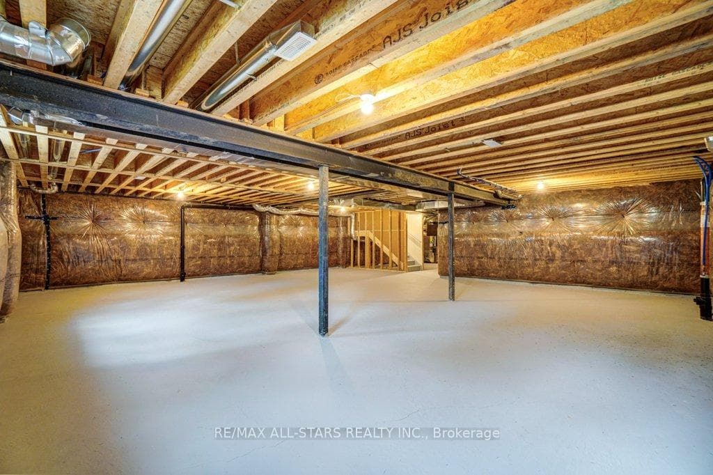 34 Hildred Cushing Way photo 33