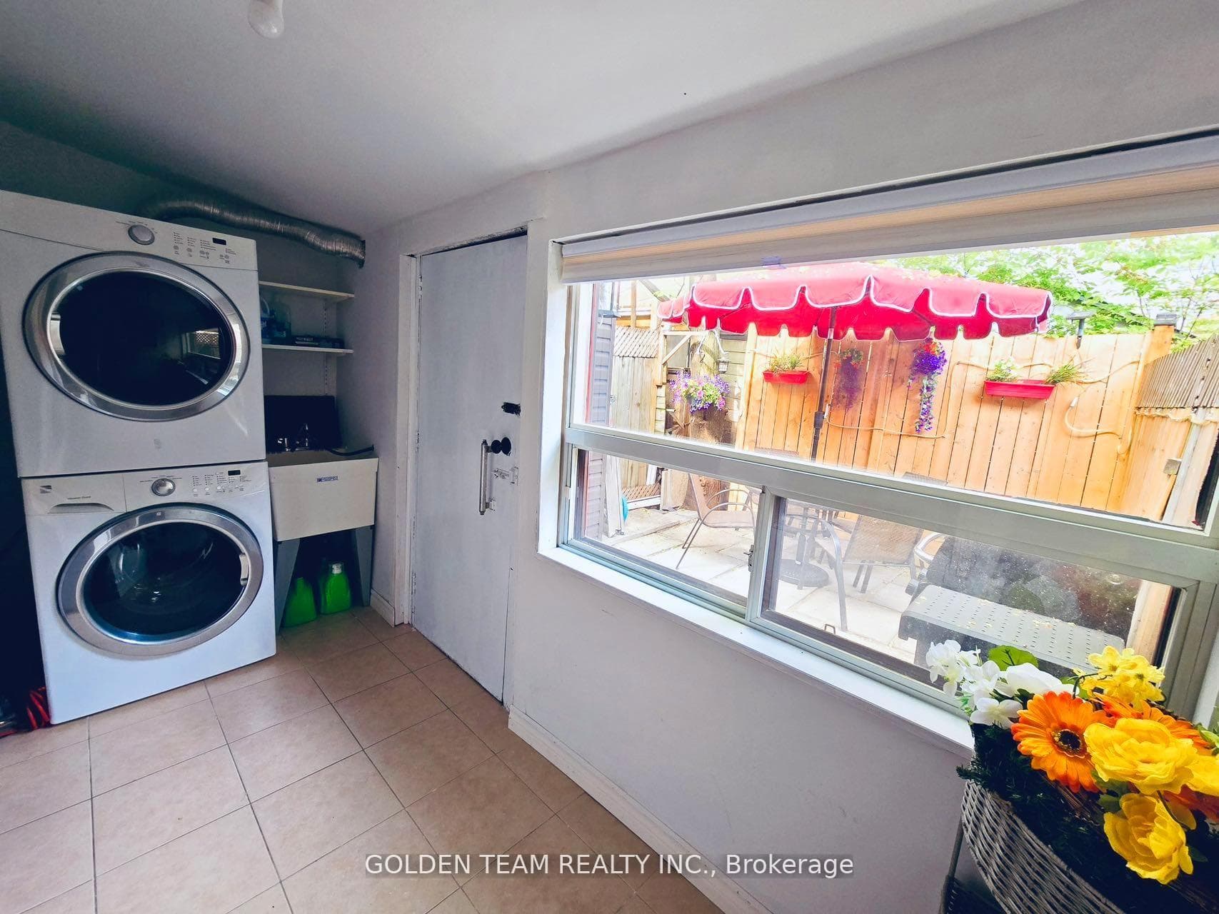 259 Claremont Street photo 17