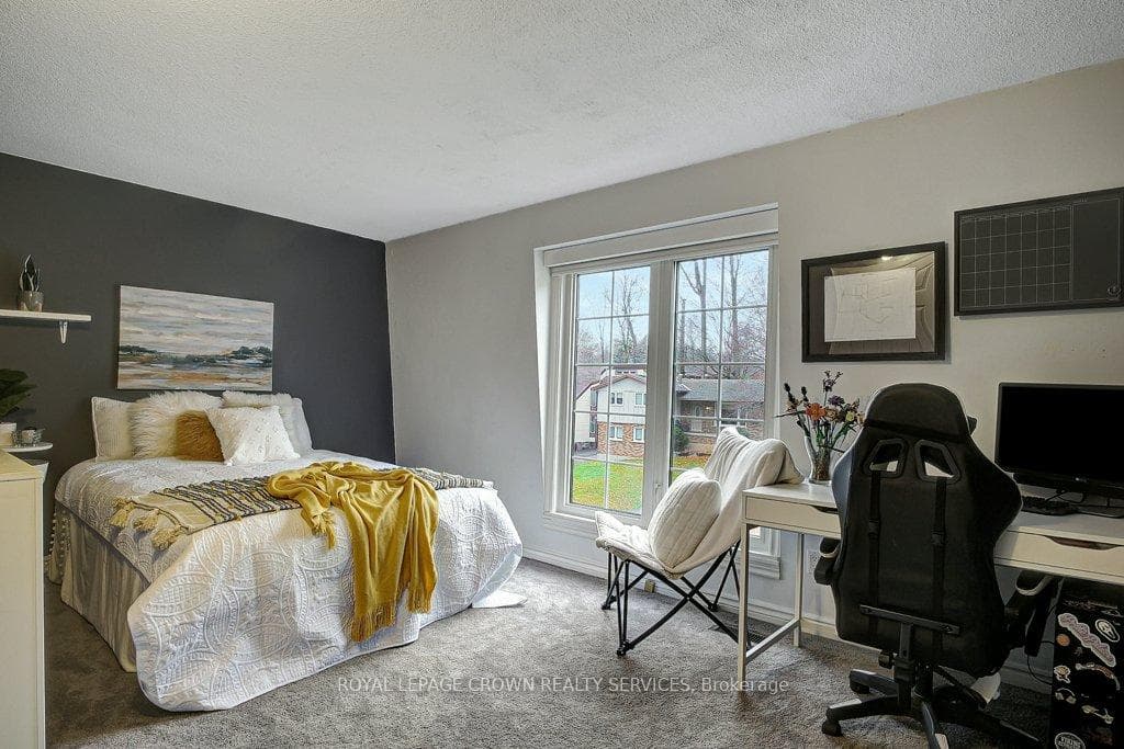 15 Ashwood Drive photo 16