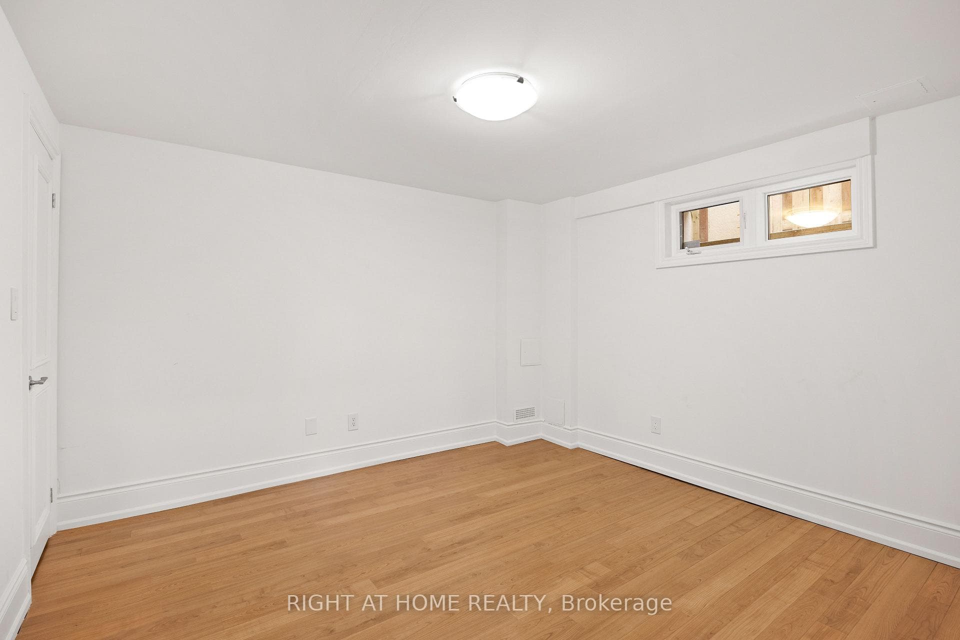 196 Florence Avenue photo 40
