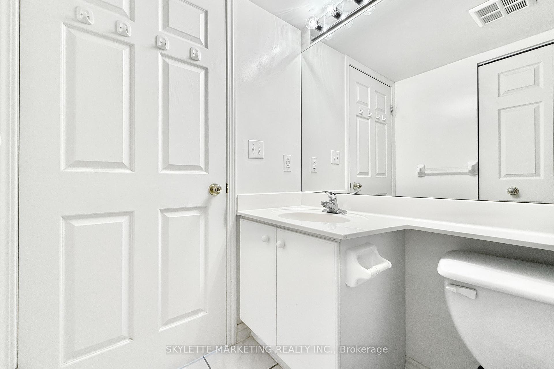 5039 Finch Avenue Unit 1109 photo 22