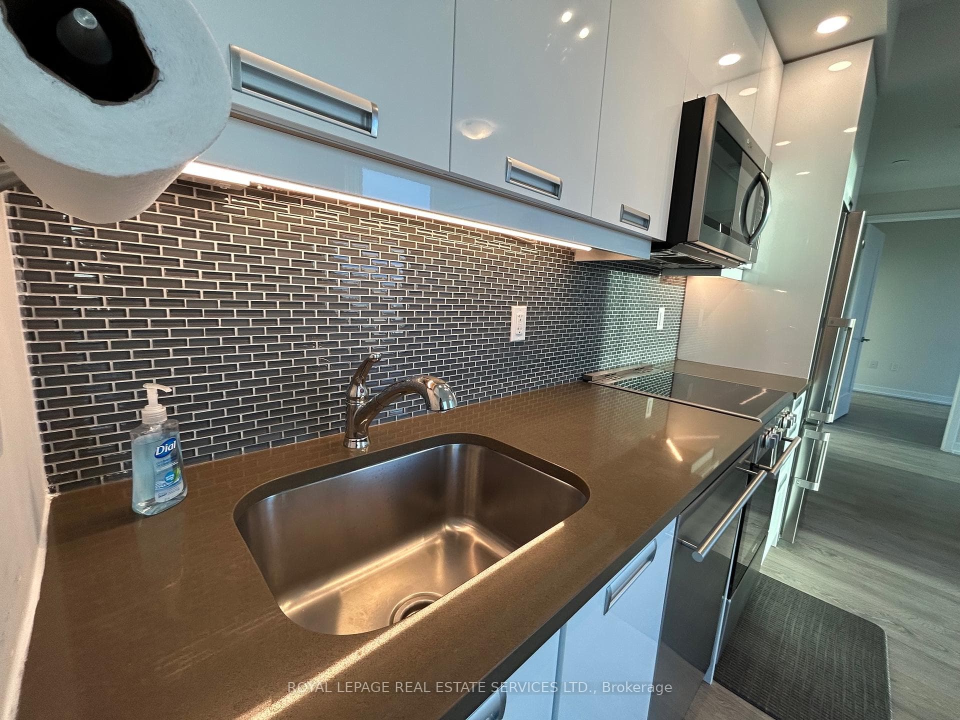 99 John Street Unit 2801 photo 11