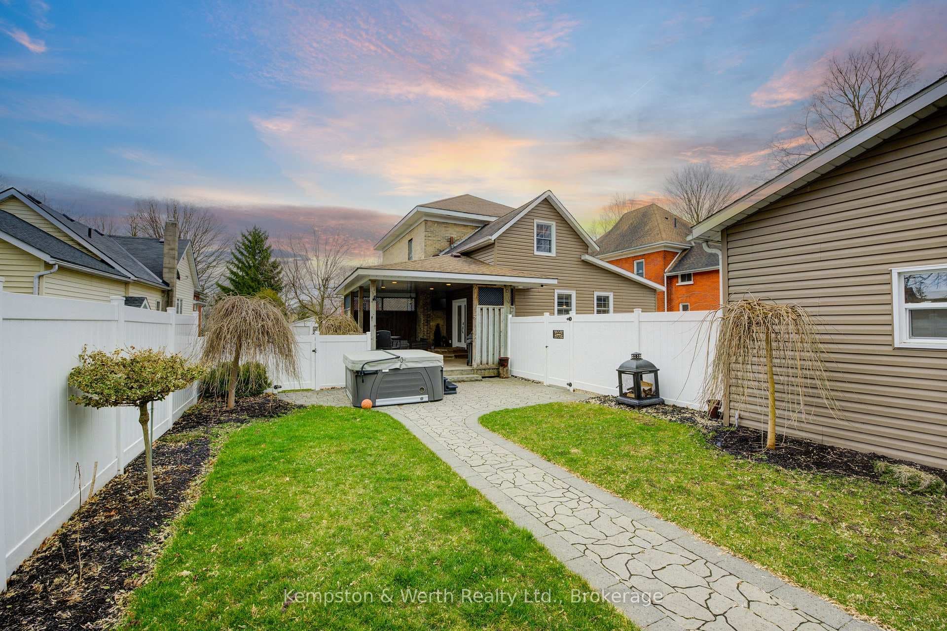 345 Livingstone Avenue photo 32