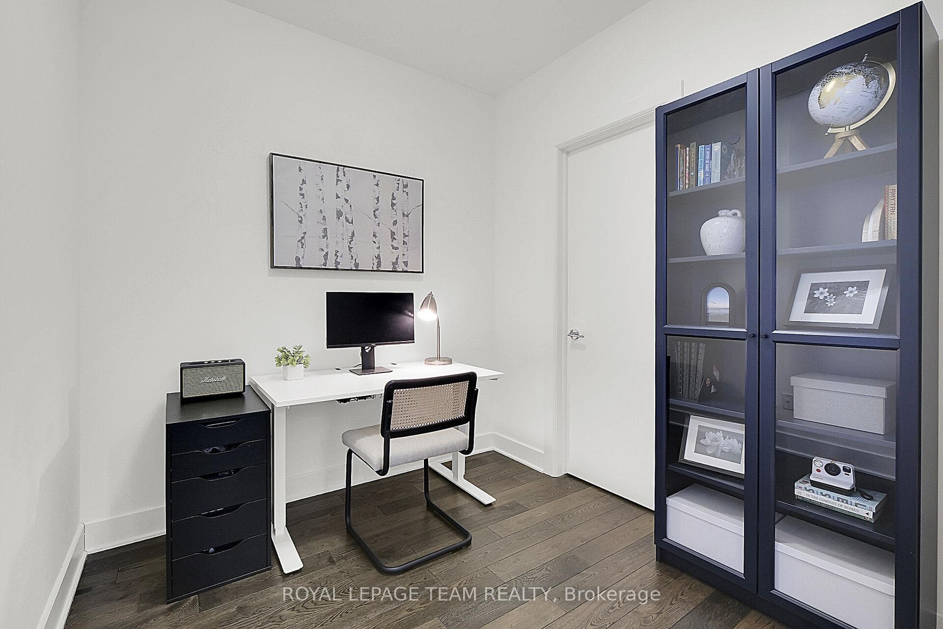 255 Bay Street Unit 709 photo 17
