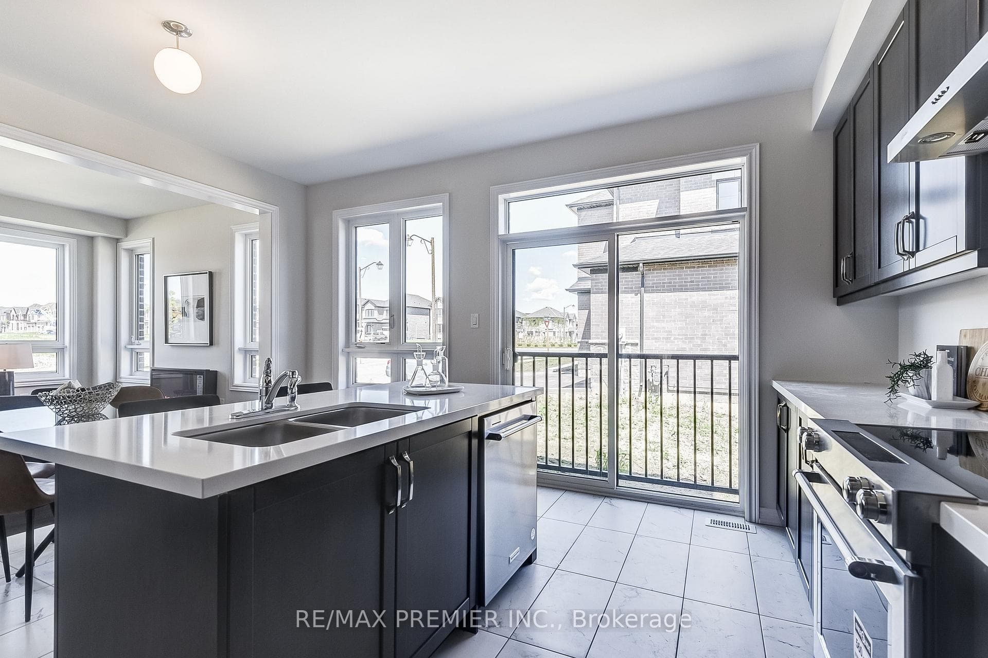 223 Yakefarm Boulevard photo 18