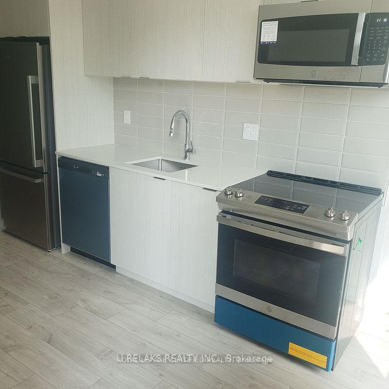 168 Clonmore Drive Unit 16 photo 2