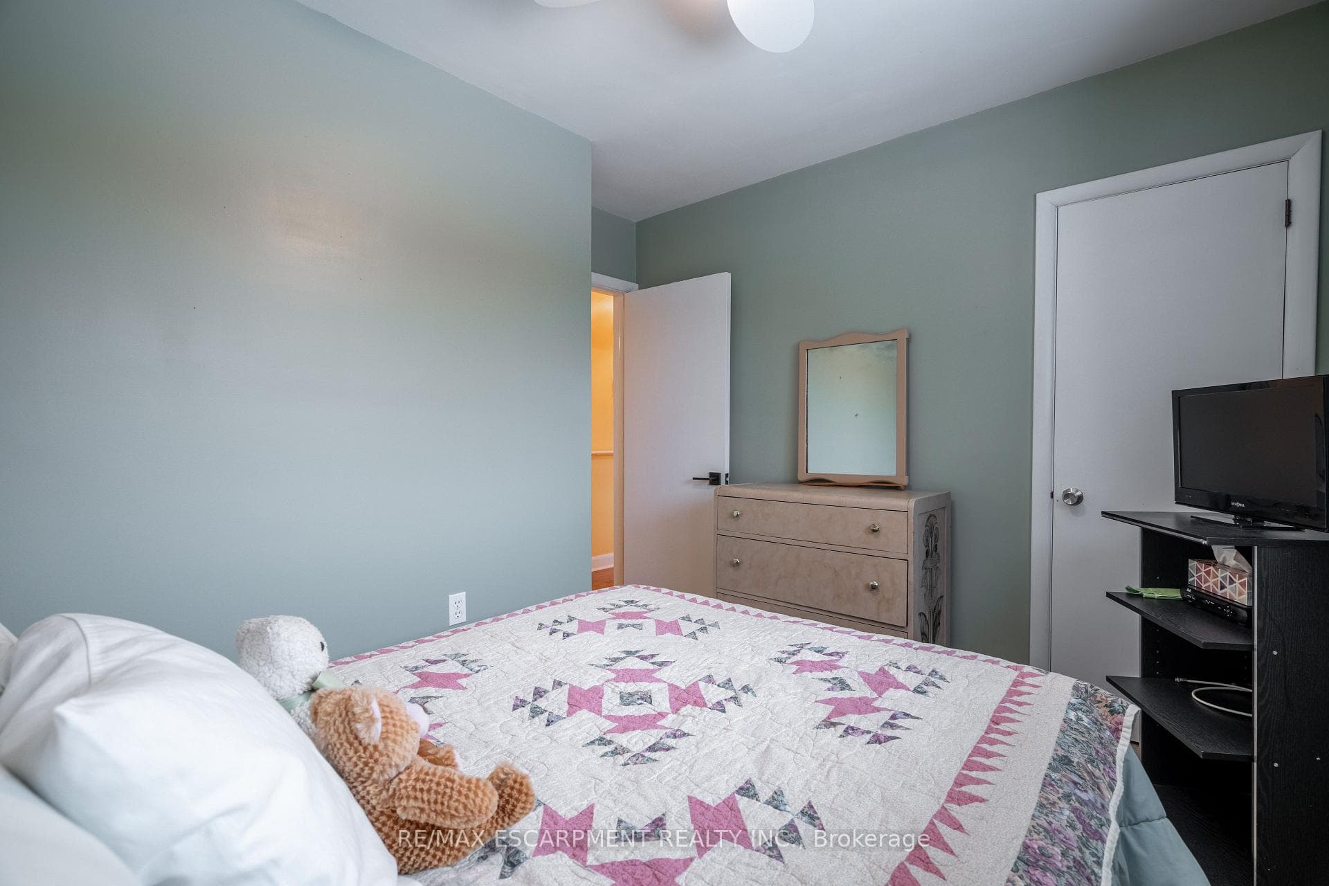 35 Wildewood Avenue photo 14