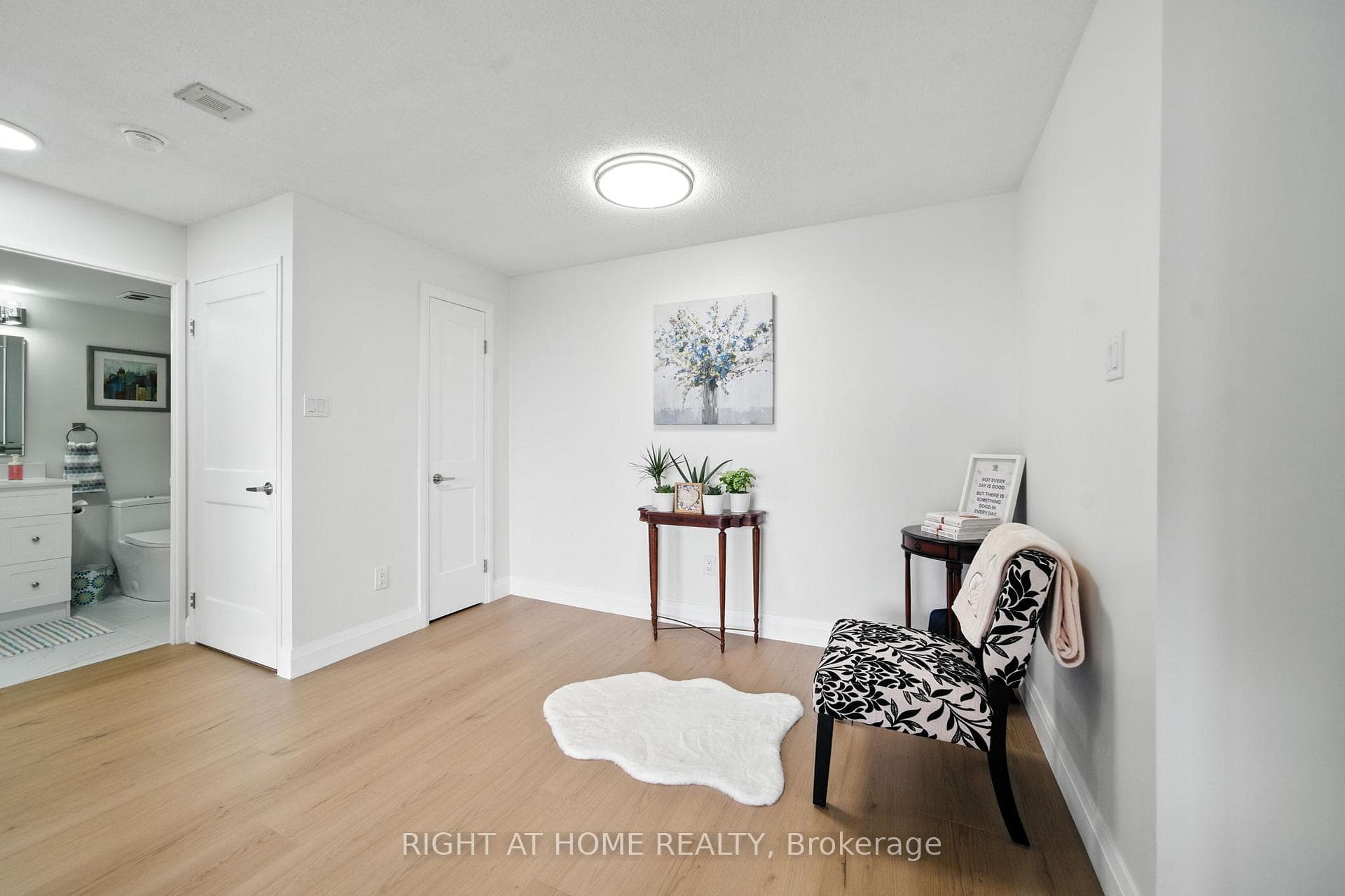 700 Constellation Drive Unit 510 photo 23