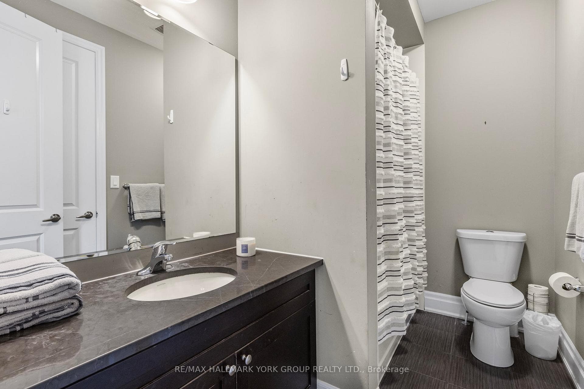 81 Forest Grove Court photo 24