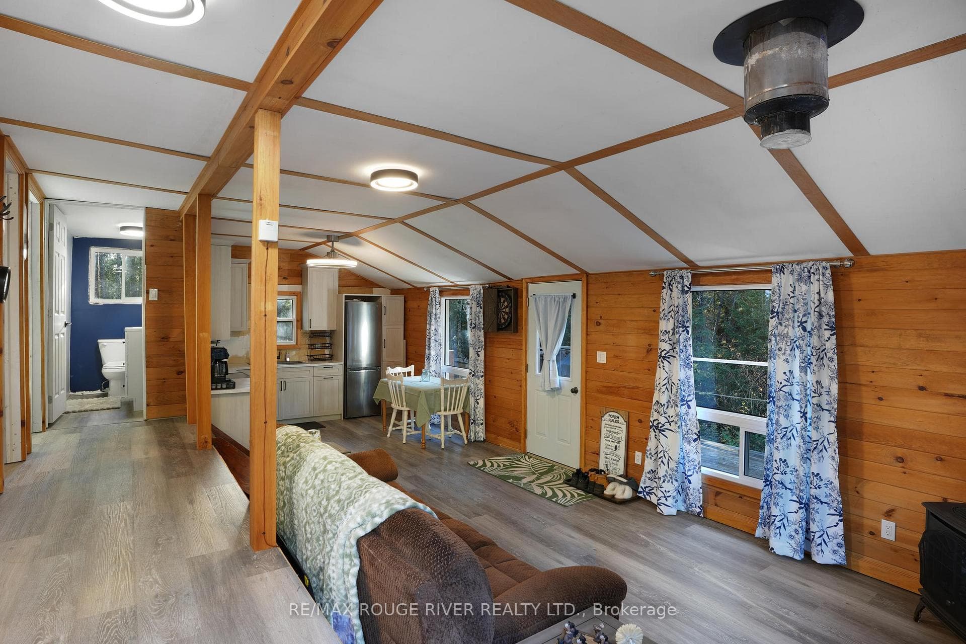 23 Egan Lane photo 15