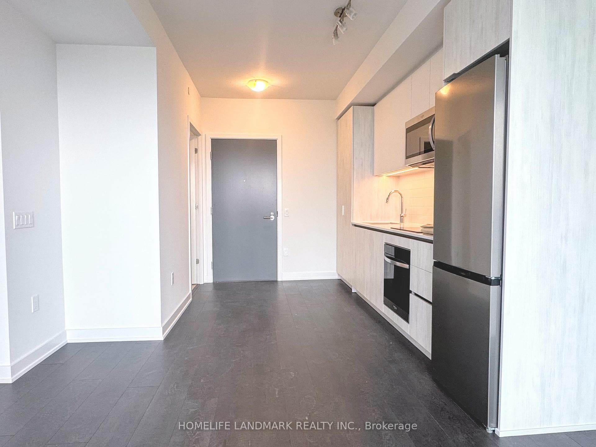 5858 Yonge Street Unit 2812 photo 4