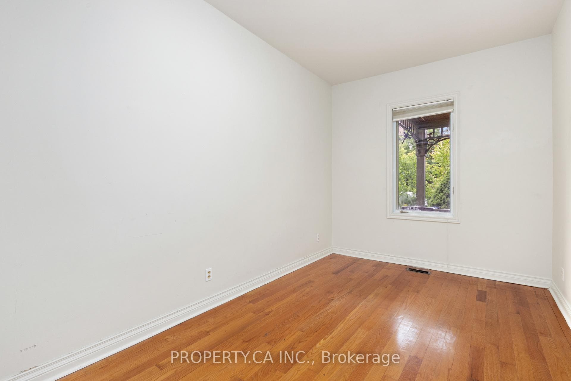233 Clinton Street photo 16