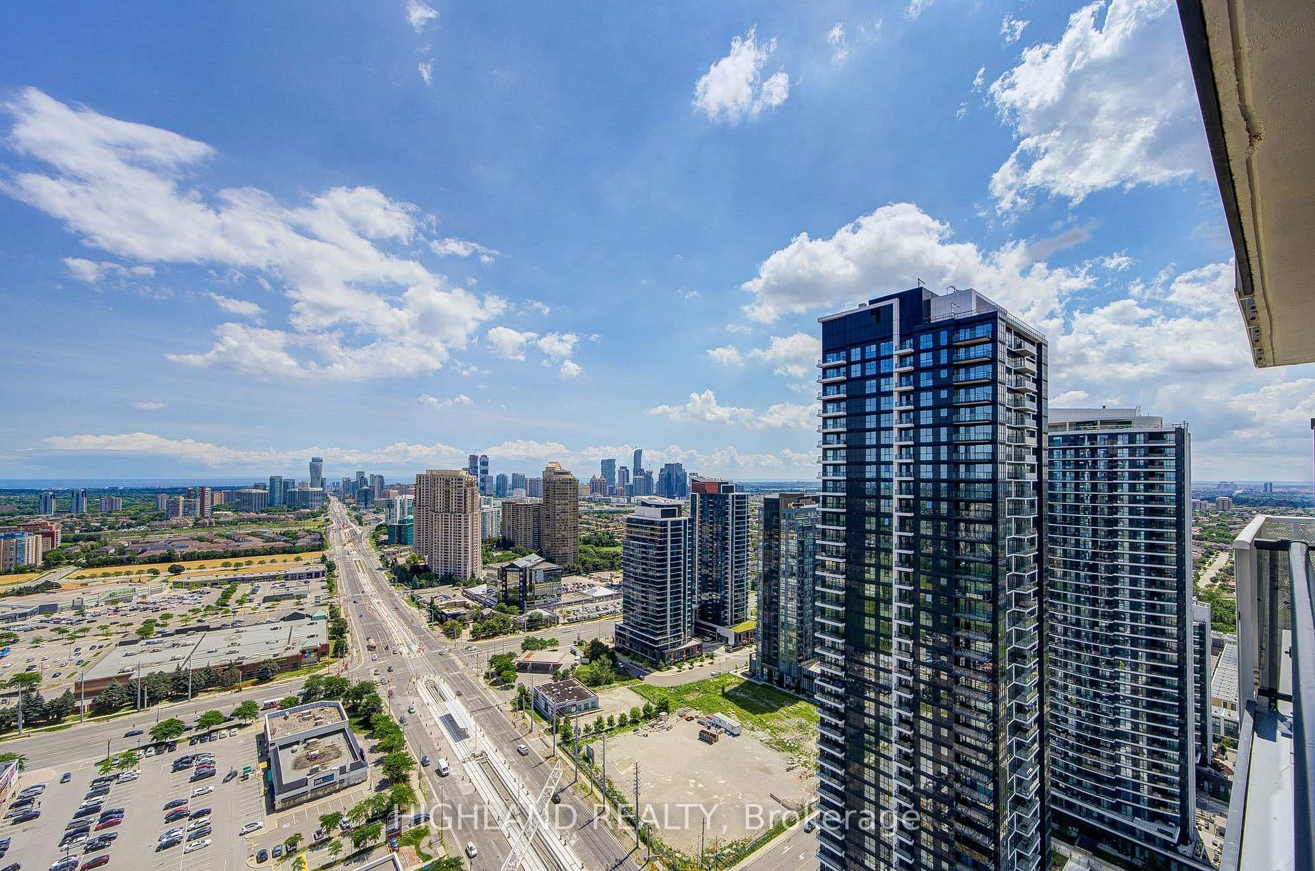 5081 Hurontario Street Unit 3103 photo 35