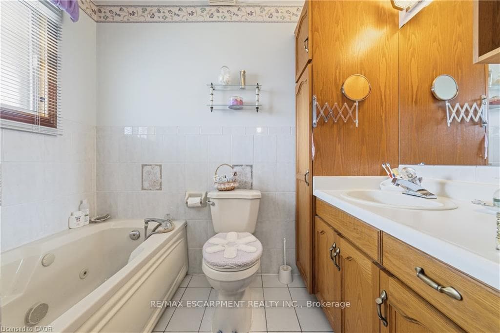 546 Dicenzo Drive photo 27