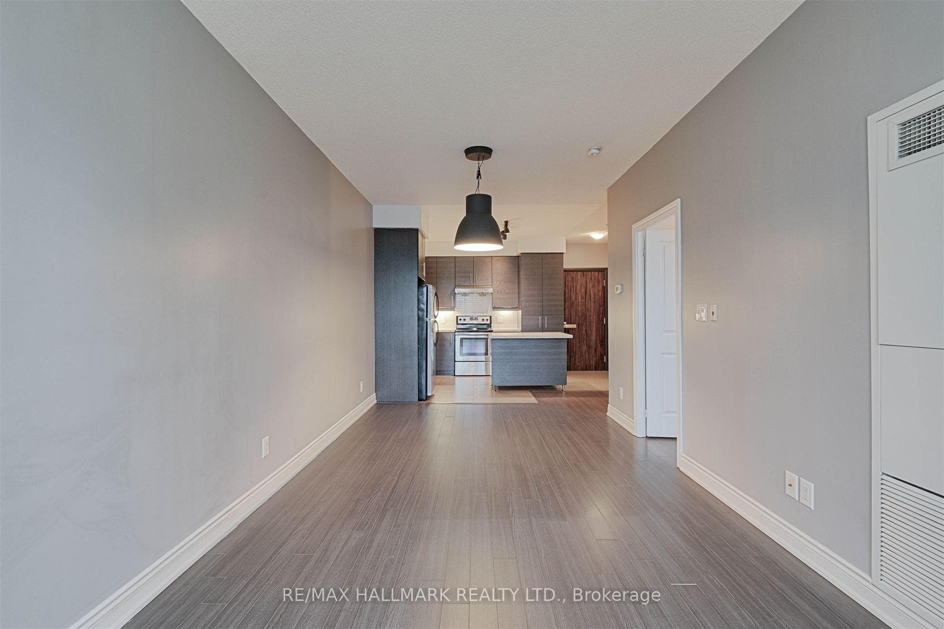 277 South Park Road Unit 110 photo 17