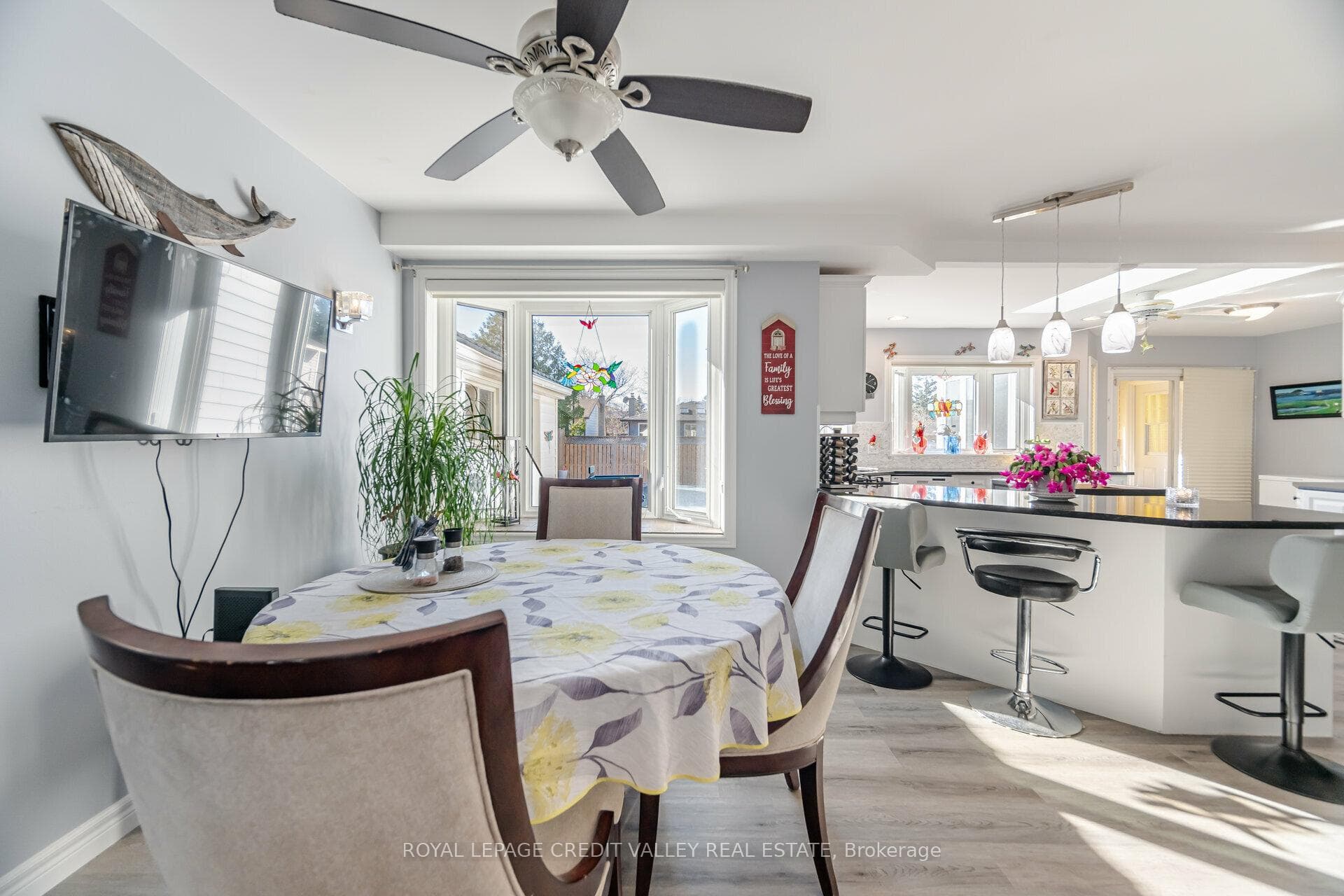 106 Acton Boulevard photo 10