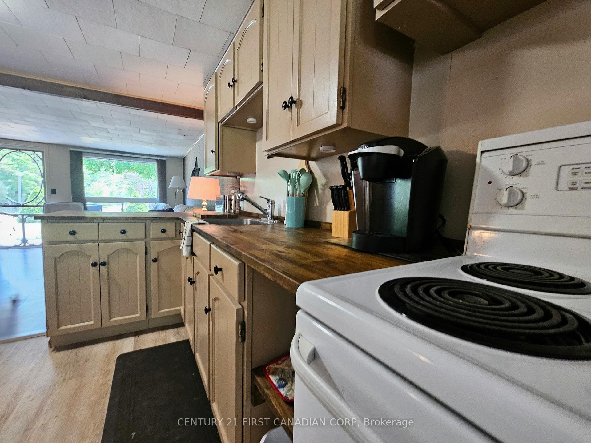 6346 London Road photo 16