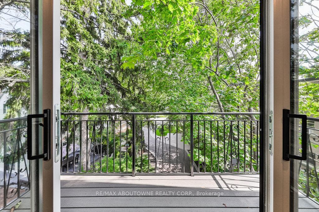 2409 Lakeshore Road photo 31