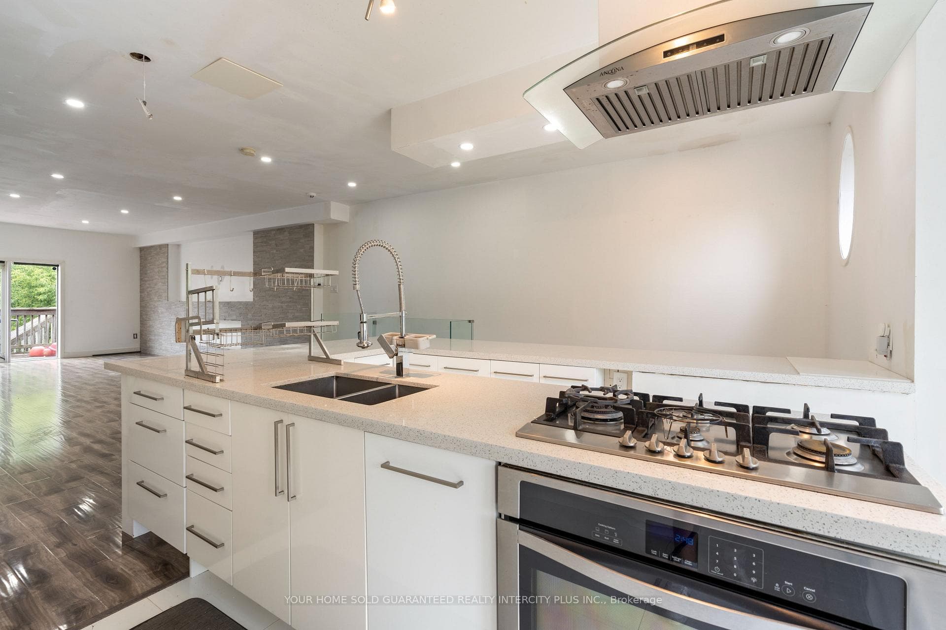 435 Meadowvale Road photo 6
