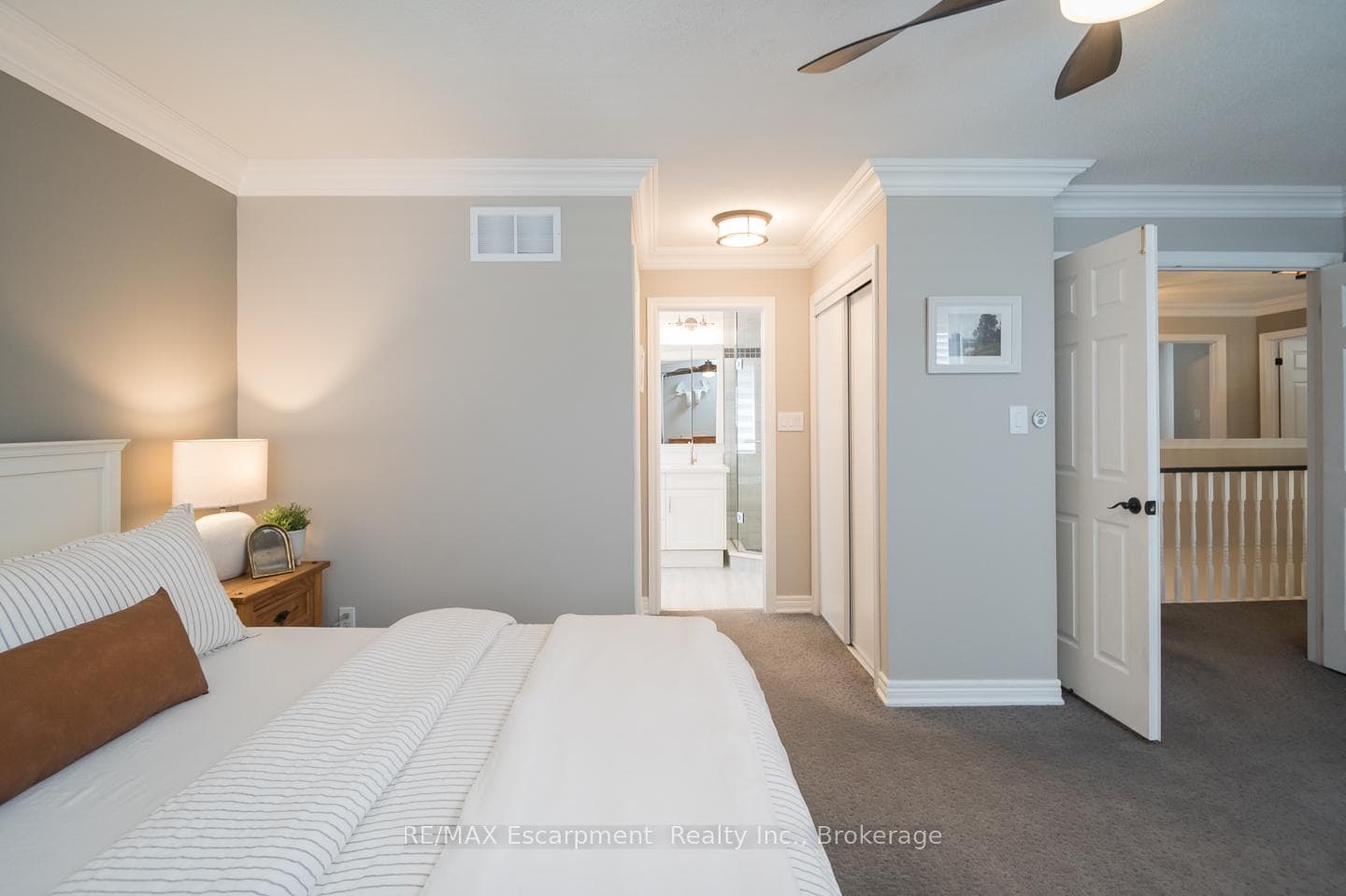 1011 Vickerman Way photo 21