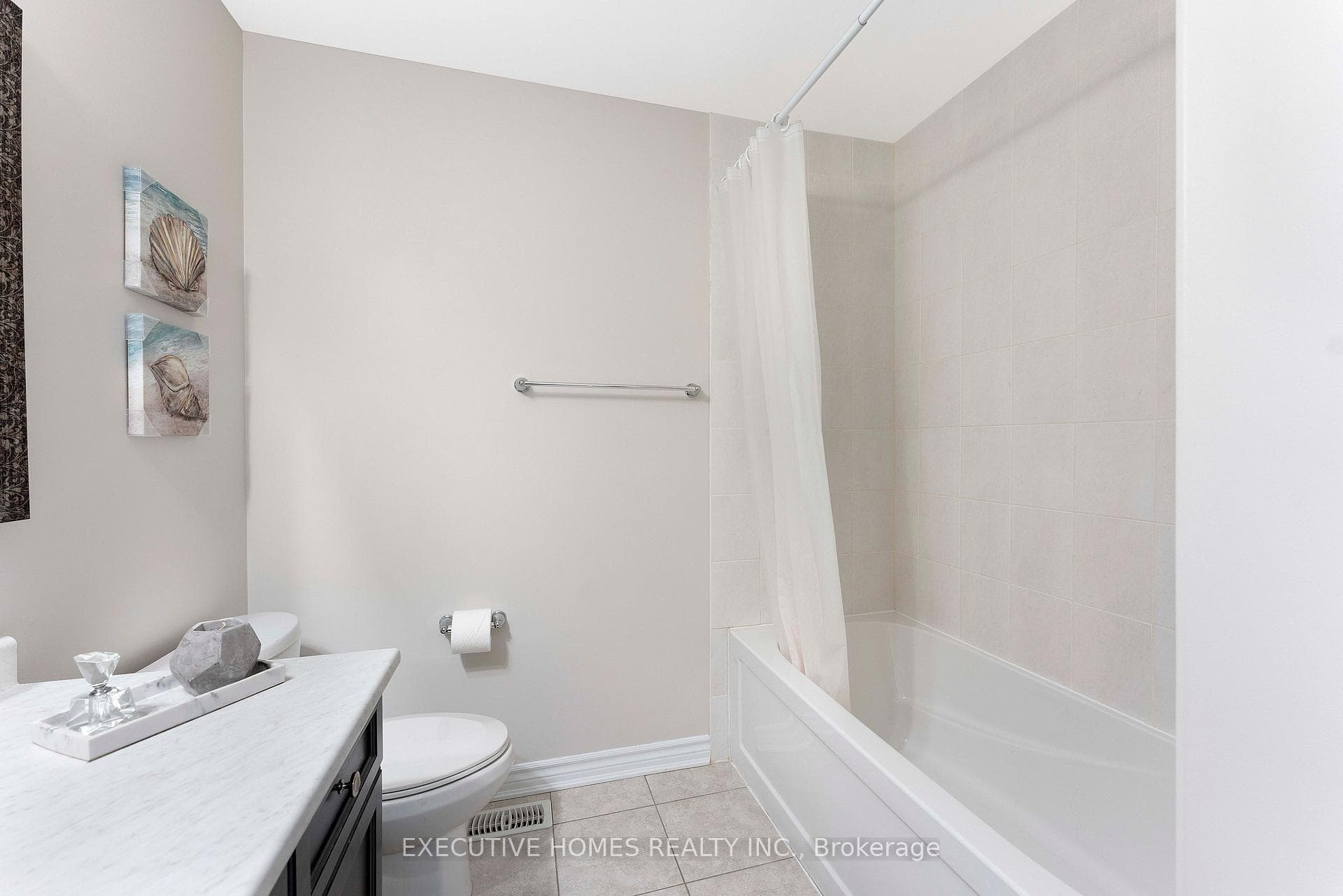 1496 Farmstead Drive photo 32