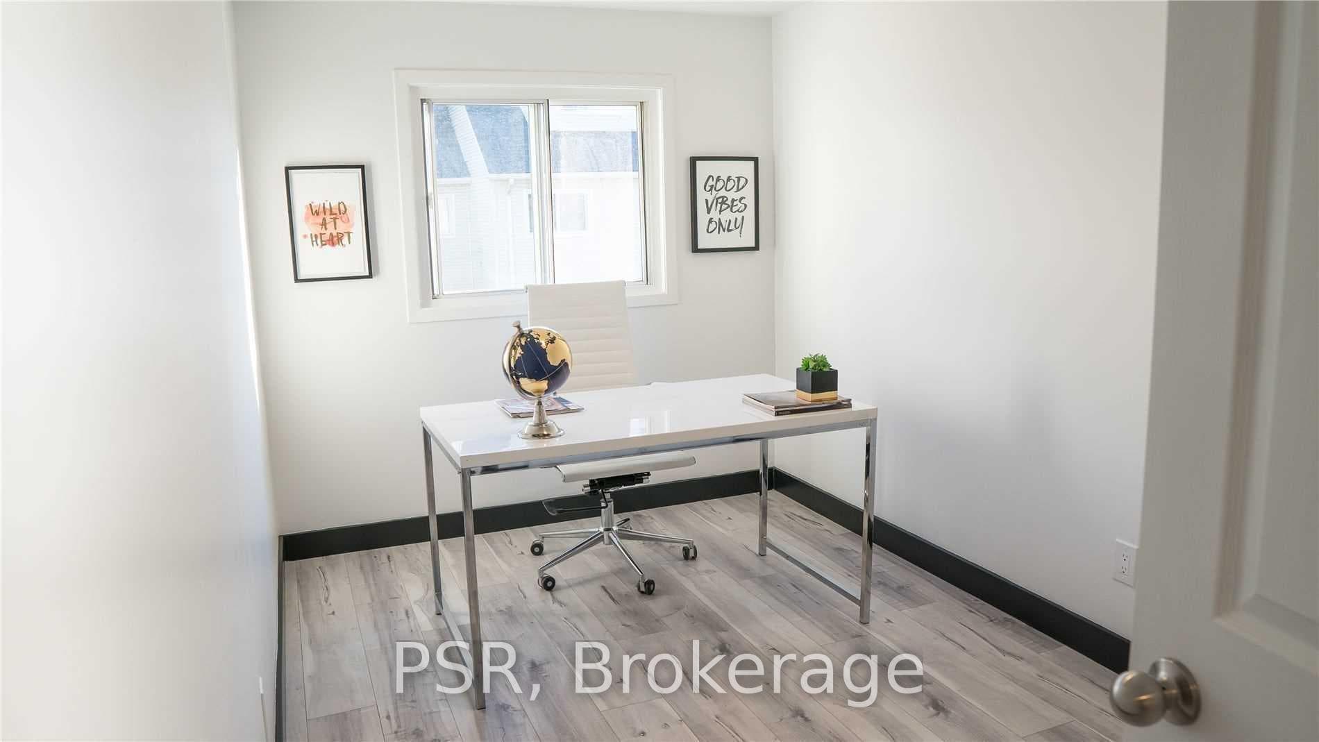 2 Blackthorn Avenue Unit 20 photo 9