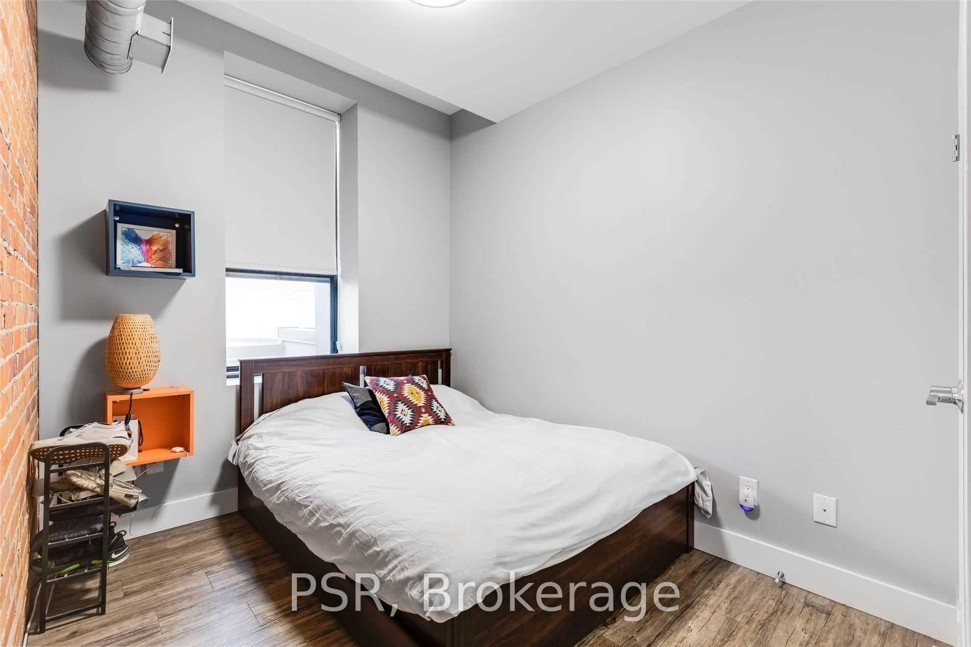 2870 Dundas Street Unit 309 photo 8