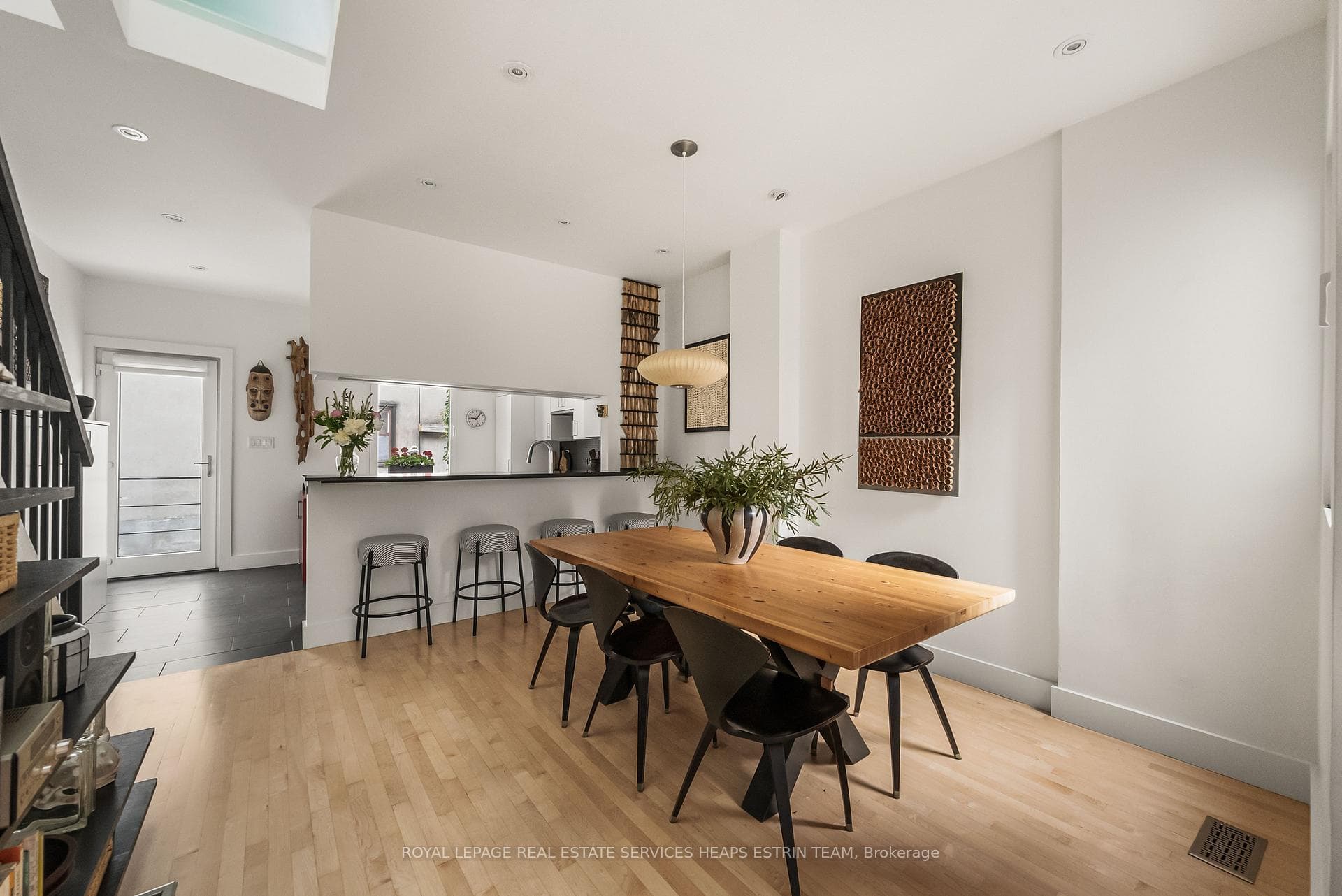 6 Sackville Place photo 9