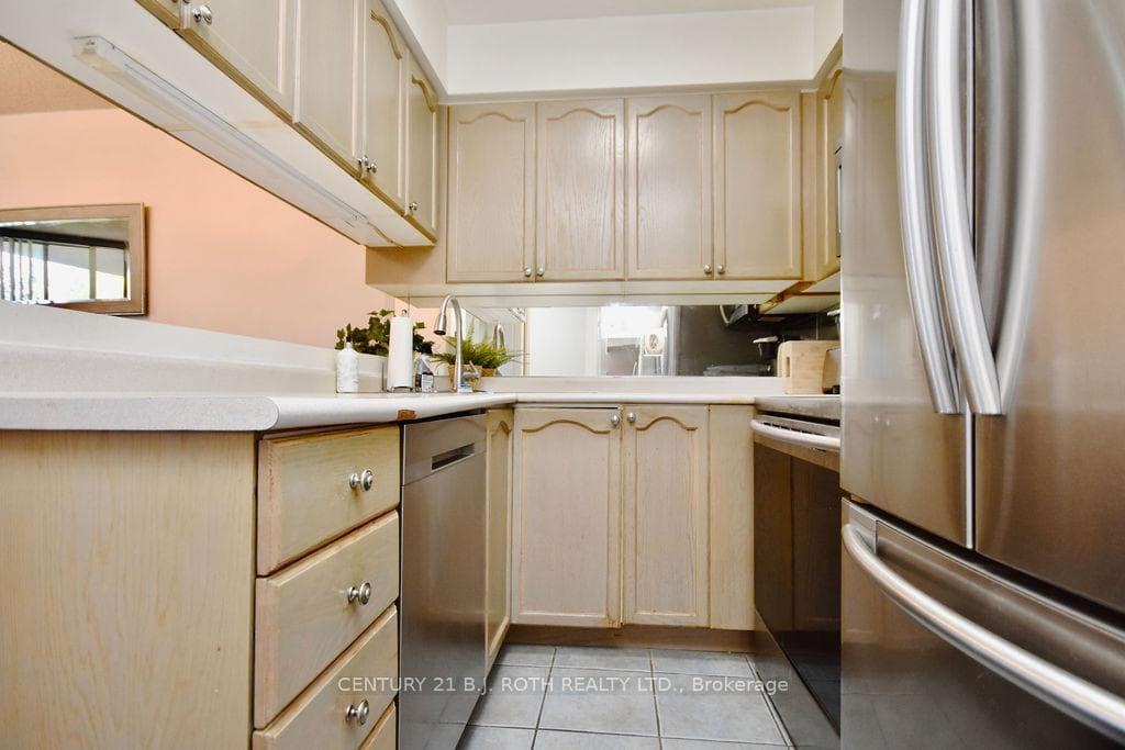 1140 Parkwest Place Unit 204 photo 7