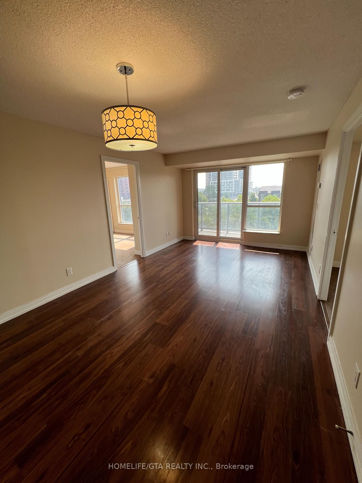 151 Village Green Square Unit 404 photo 8