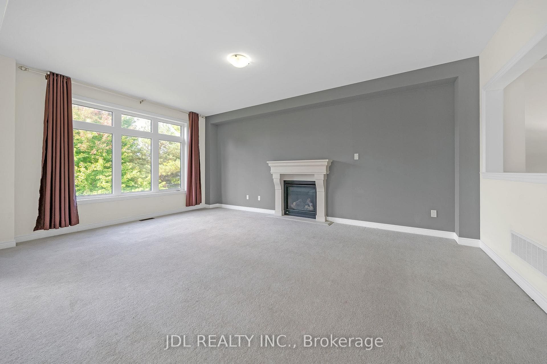 24 Forest Edge Crescent photo 23