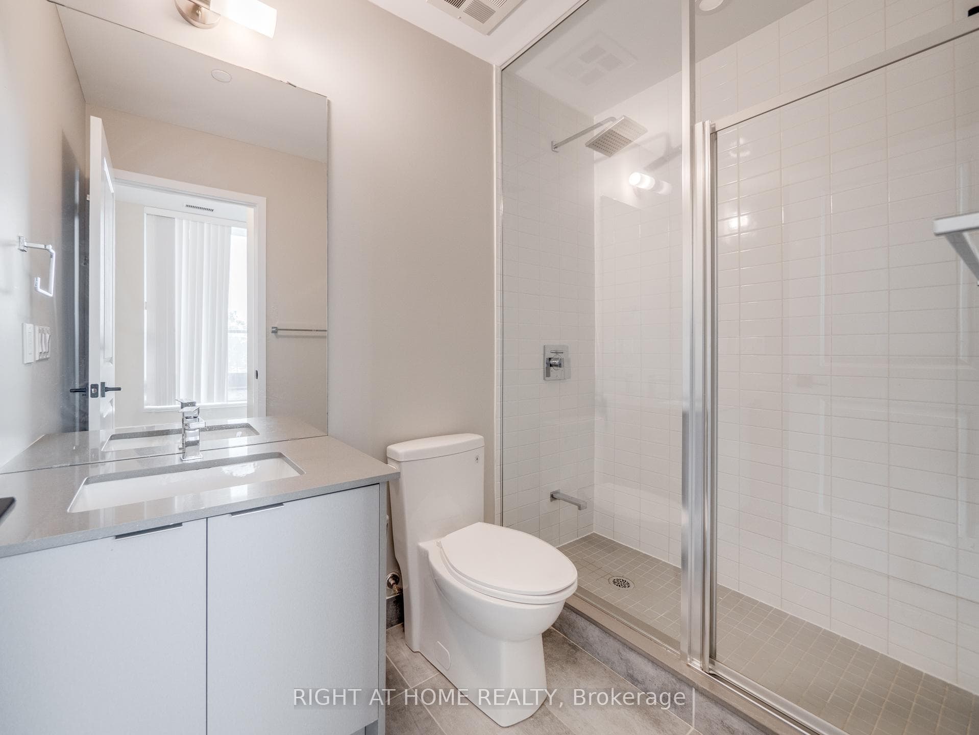 2489 Taunton Road Unit 223 photo 20