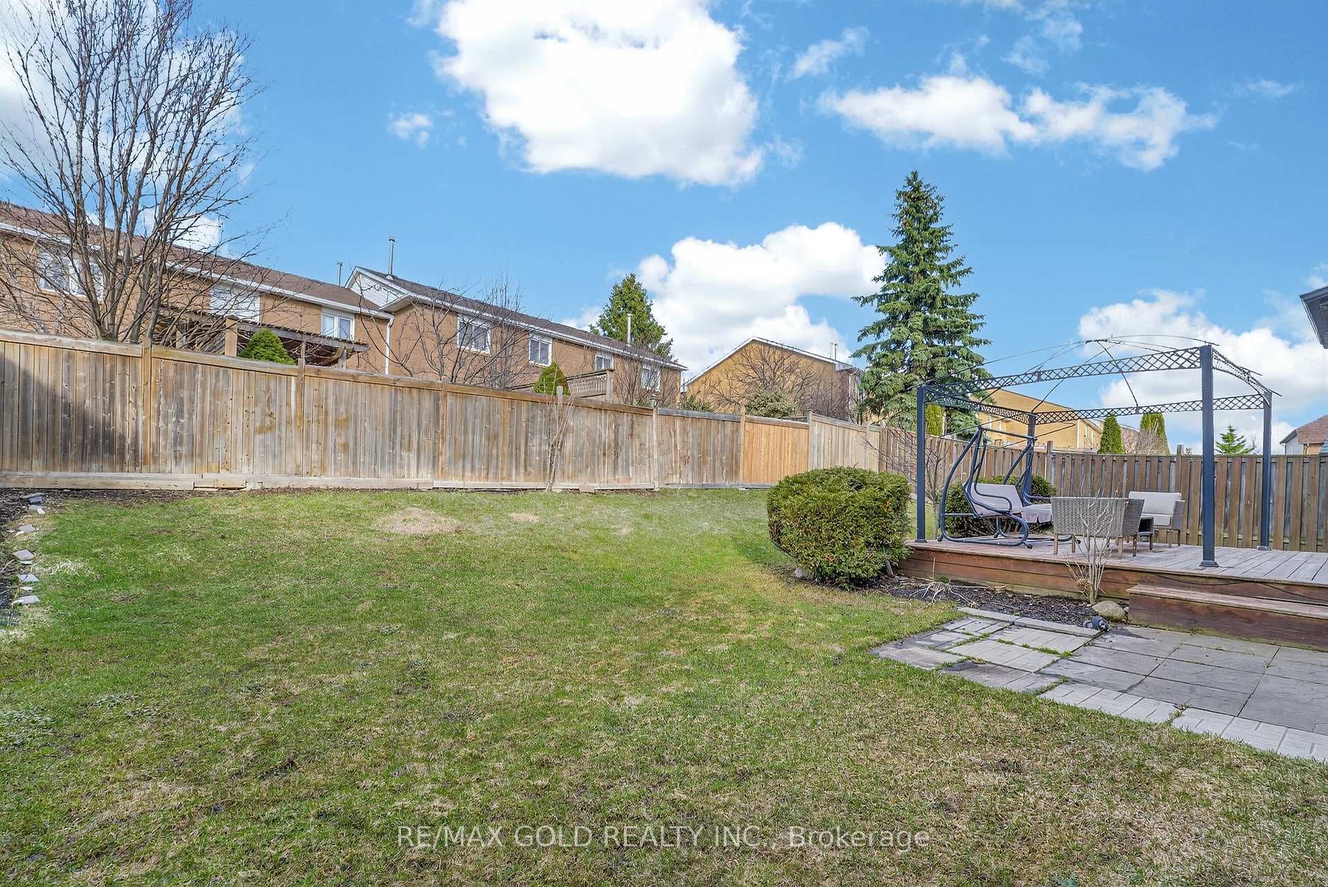 24 MURRAY Court photo 41
