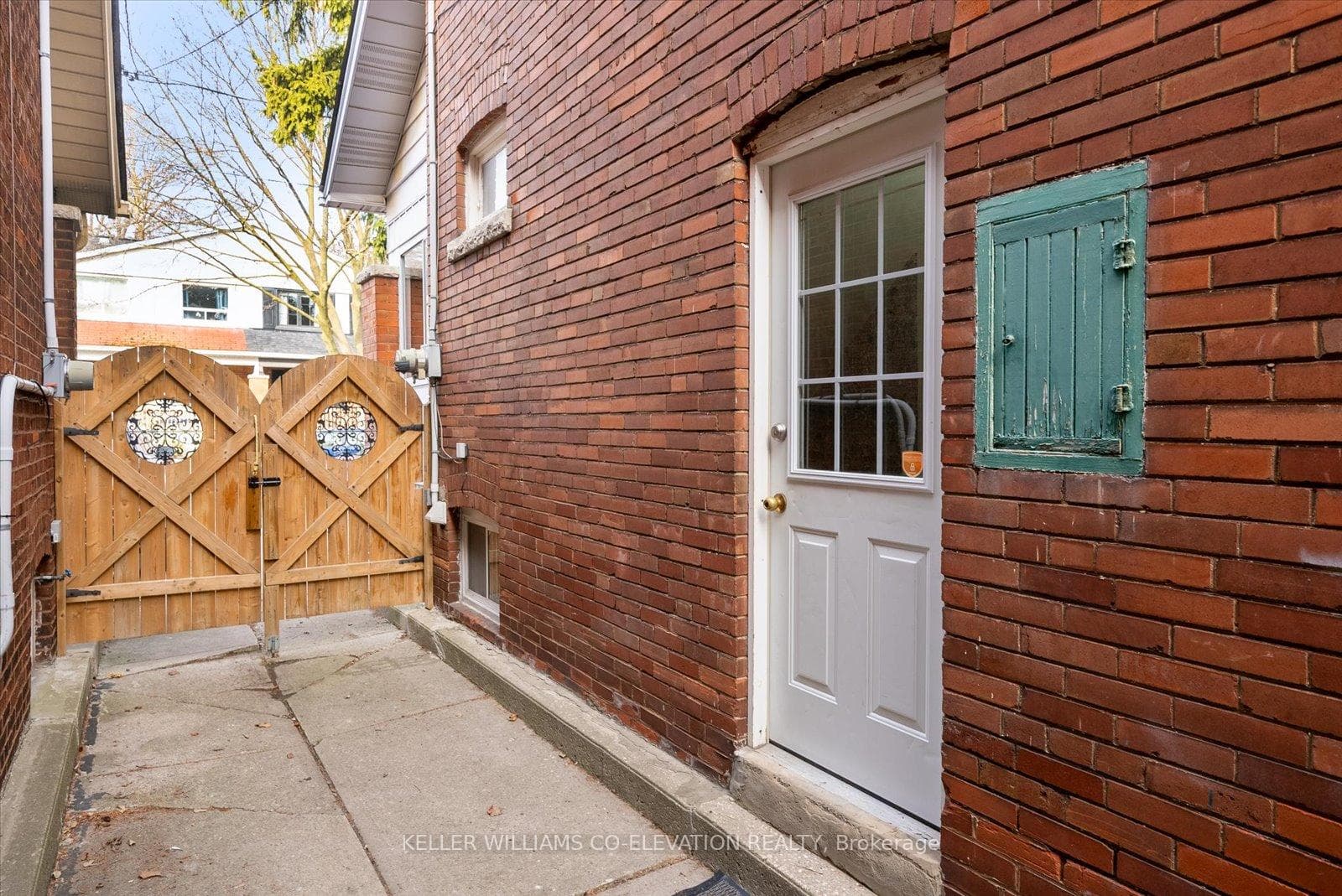 Side entrance to basement