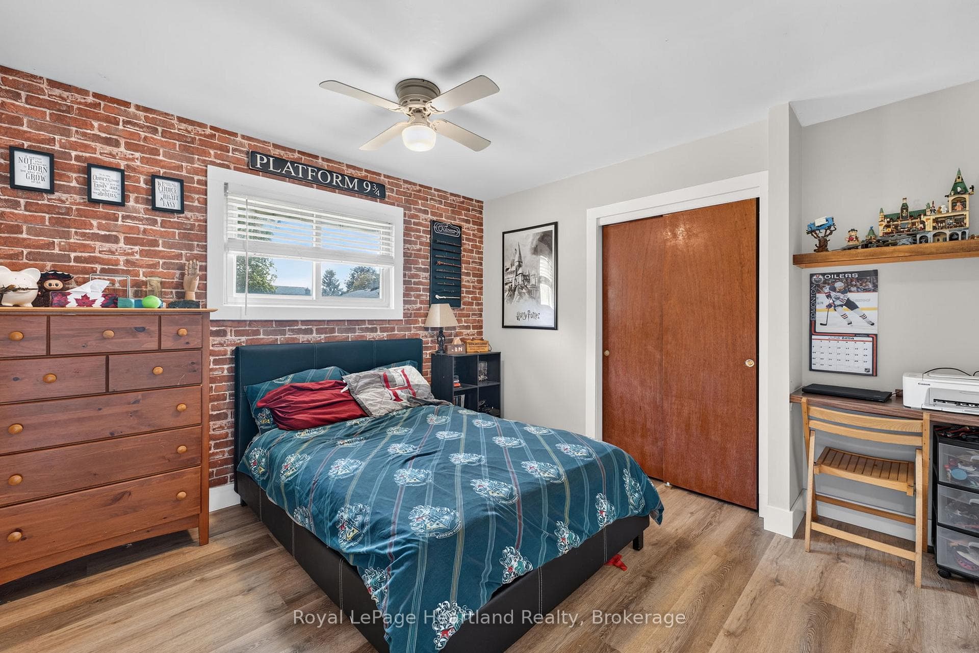 240 Elm Avenue photo 12