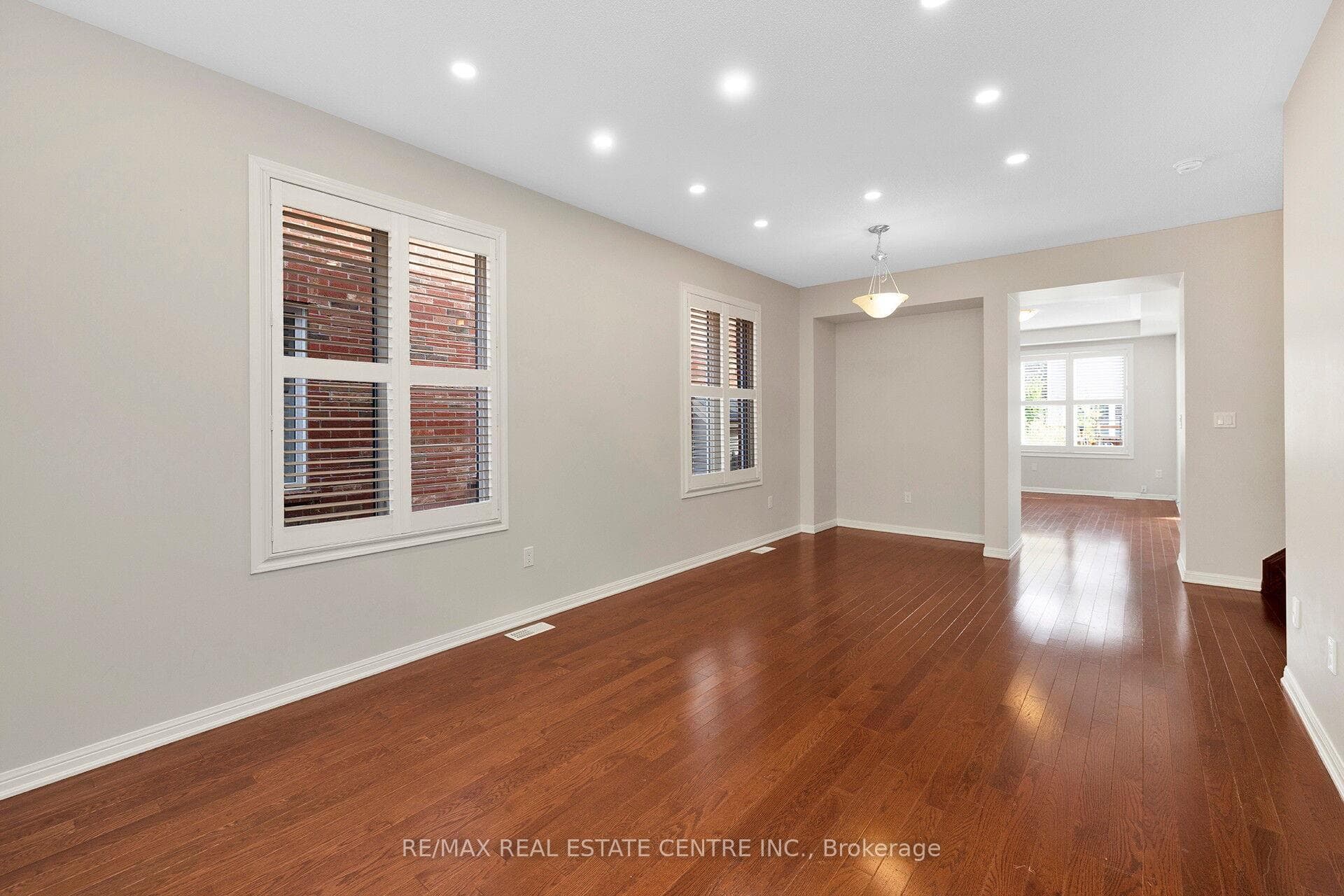 232 Drinkwater Road photo 7