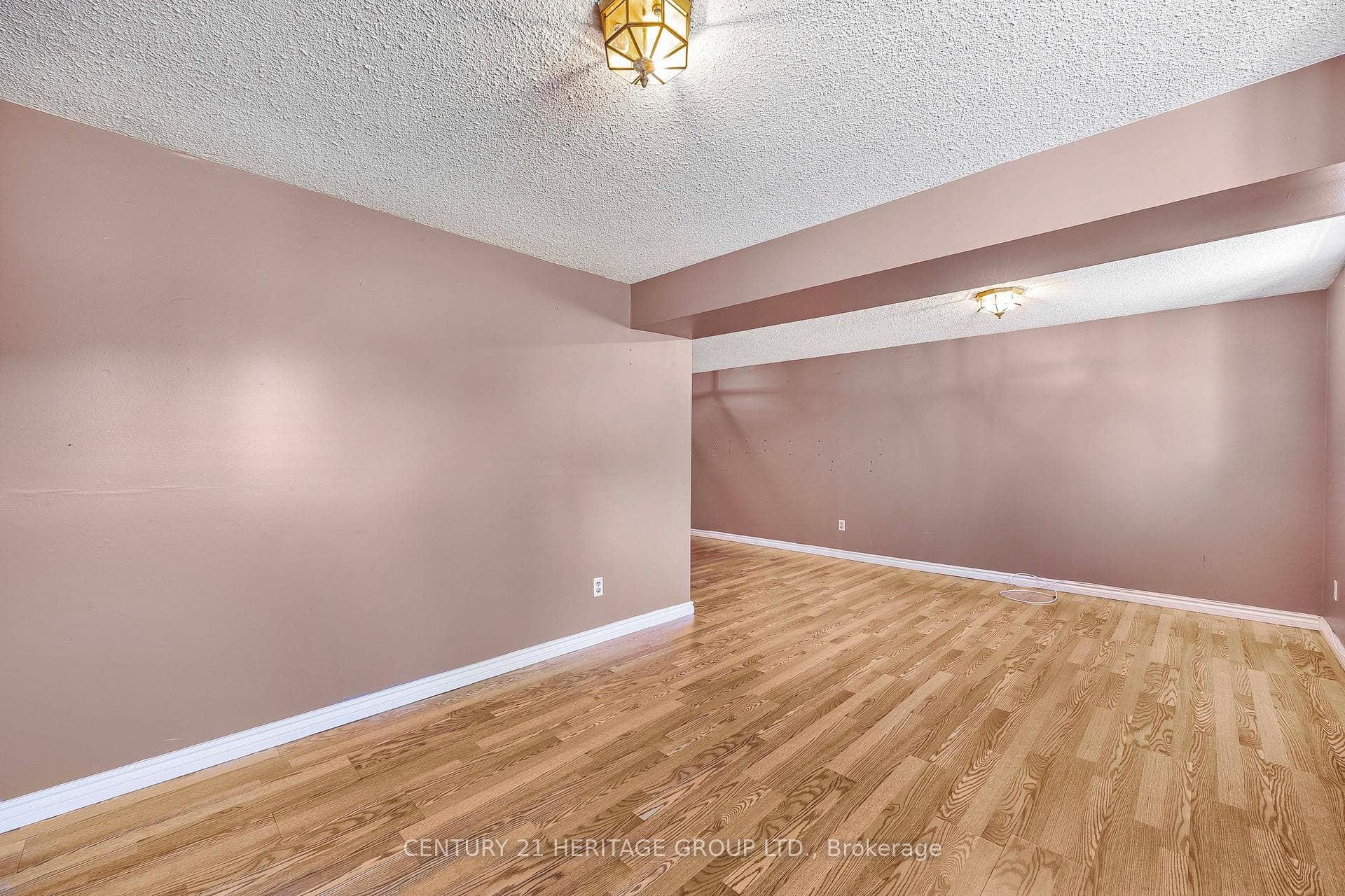 18 Valleyview Crescent photo 21