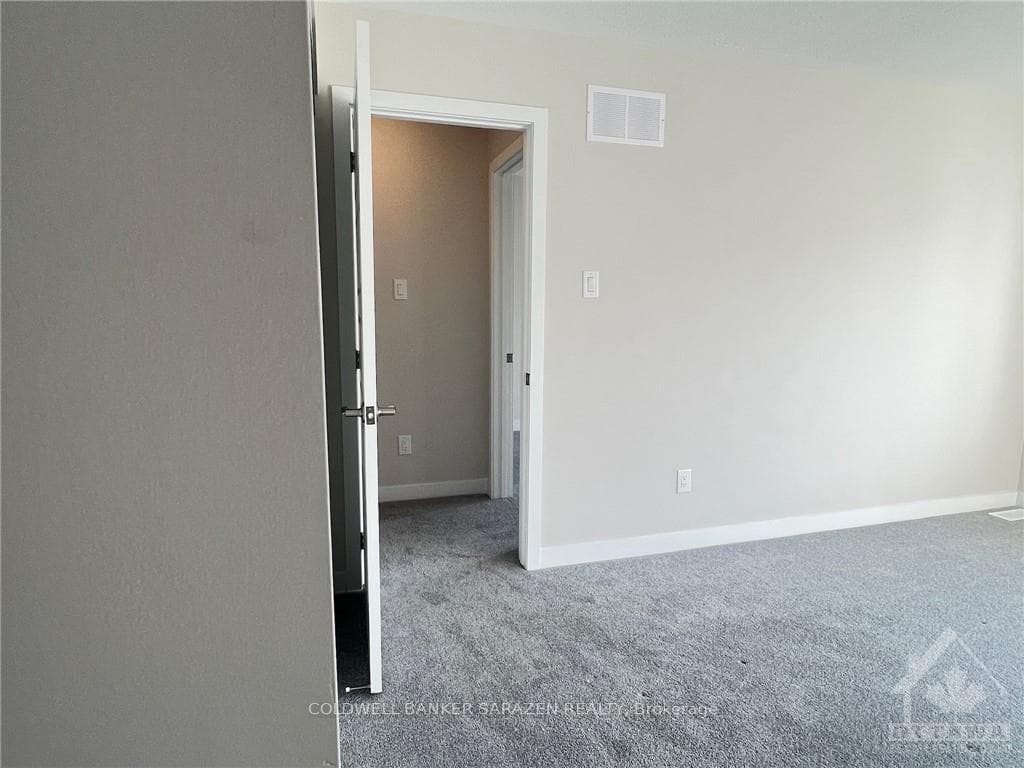 62 LIGNITE photo 25