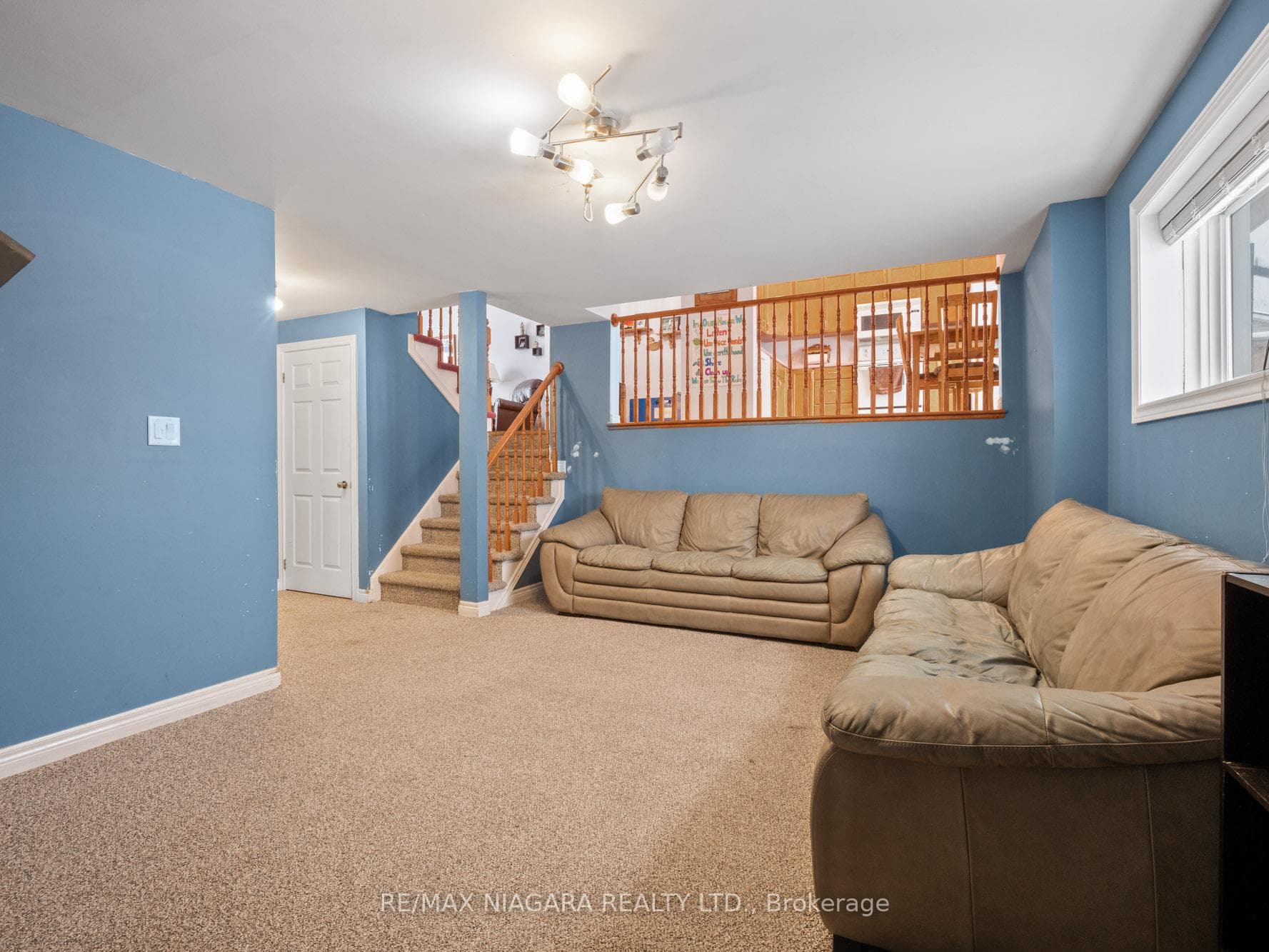917 Baron Drive photo 16